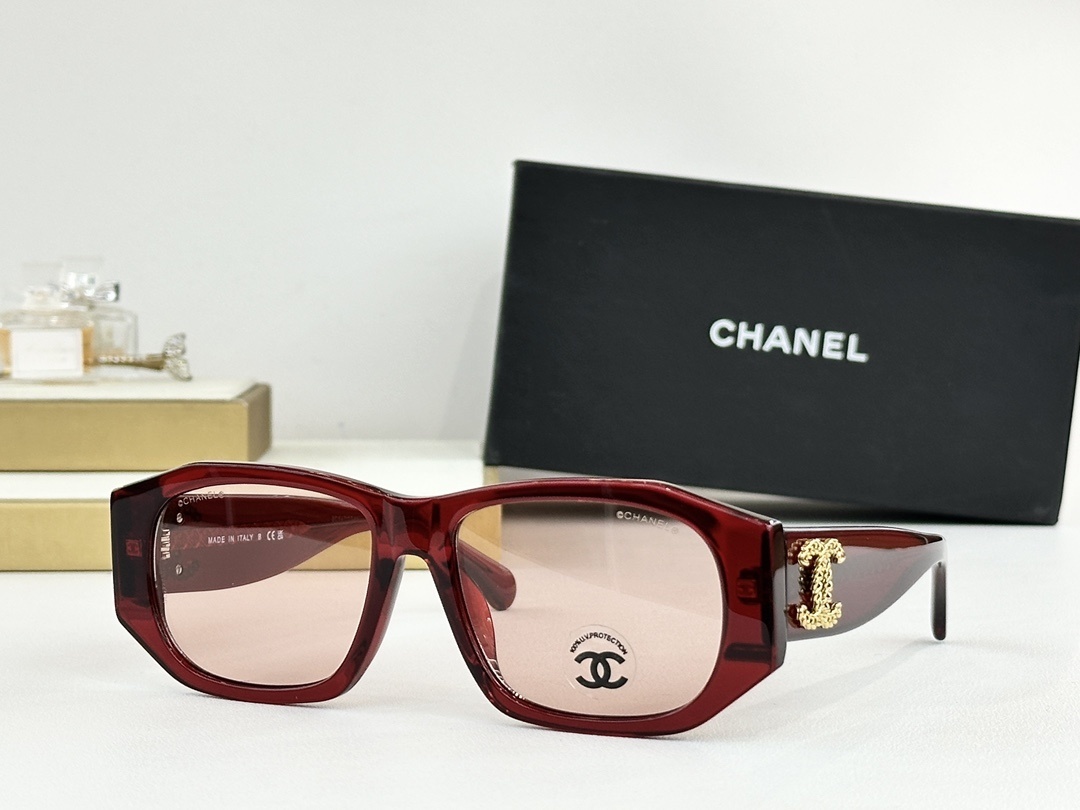 Chanel Luxury Oversized Geometric Sunglasses with Gold CC Logo