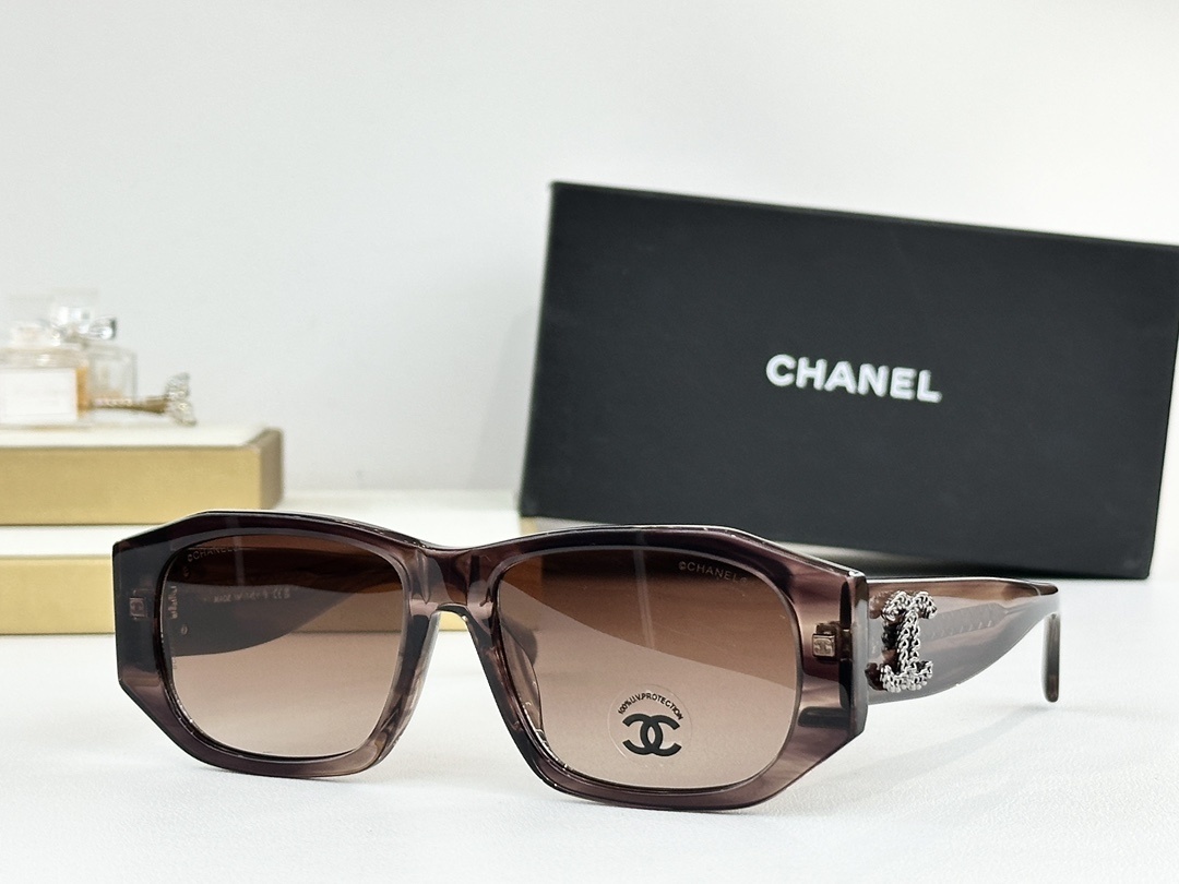Chanel Luxury Oversized Geometric Sunglasses with Gold CC Logo
