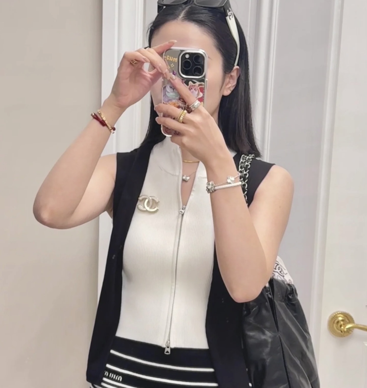 Luxury White Enamel & Gold CC Logo Brooch Pin for Women