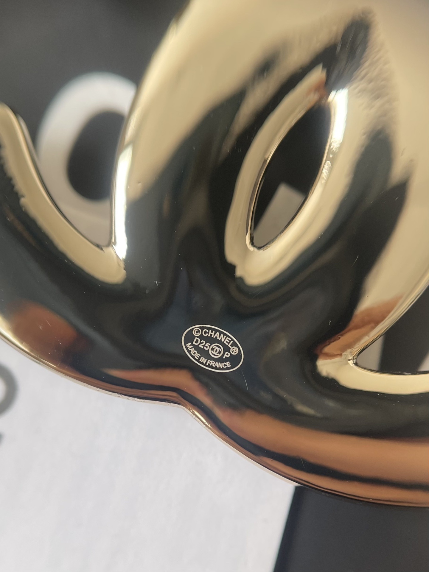 Luxury White Enamel & Gold CC Logo Brooch Pin for Women