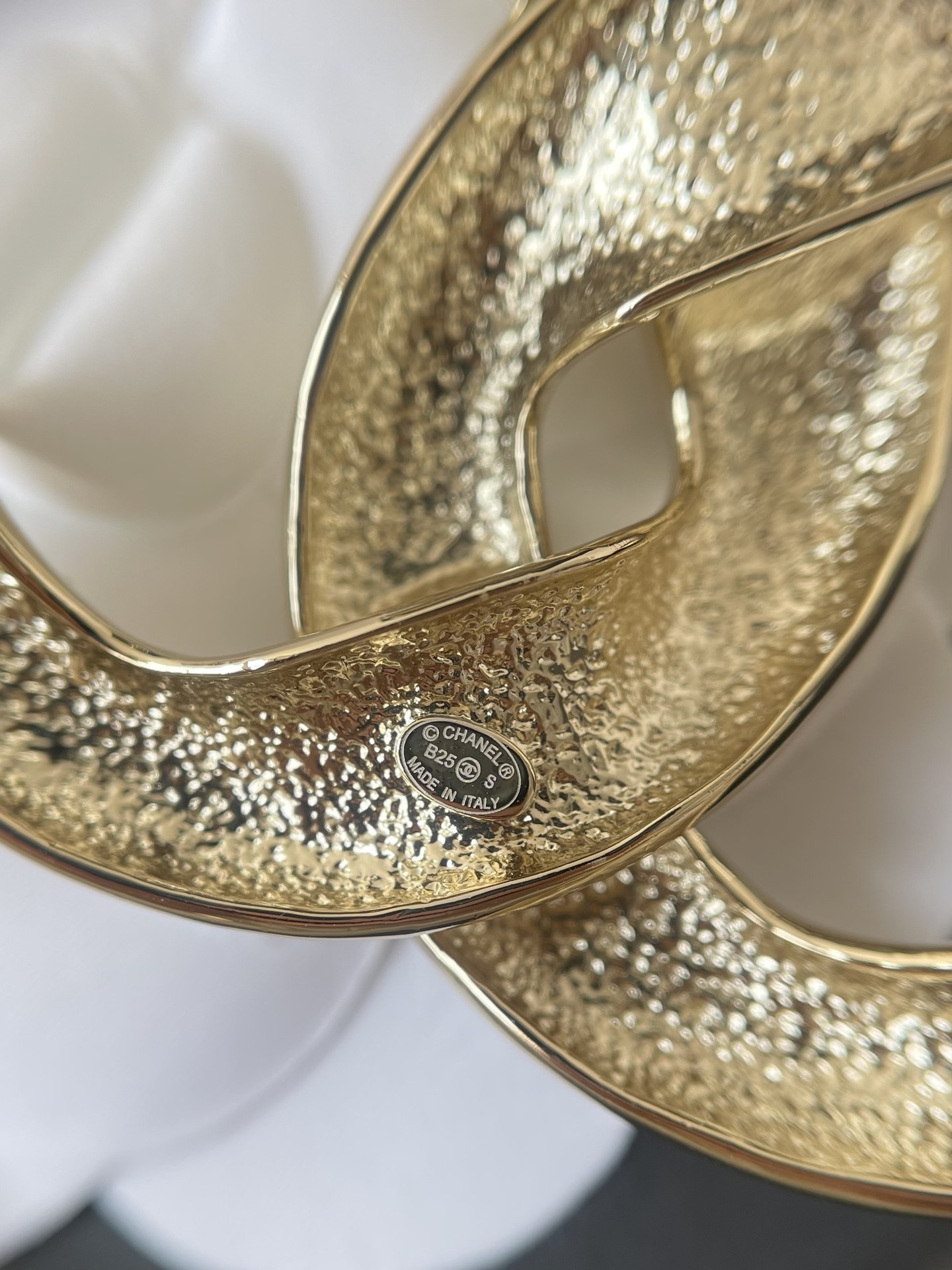 Luxury CC Logo Star Crystal Brooch - Elegant Gold & Silver Jewelry