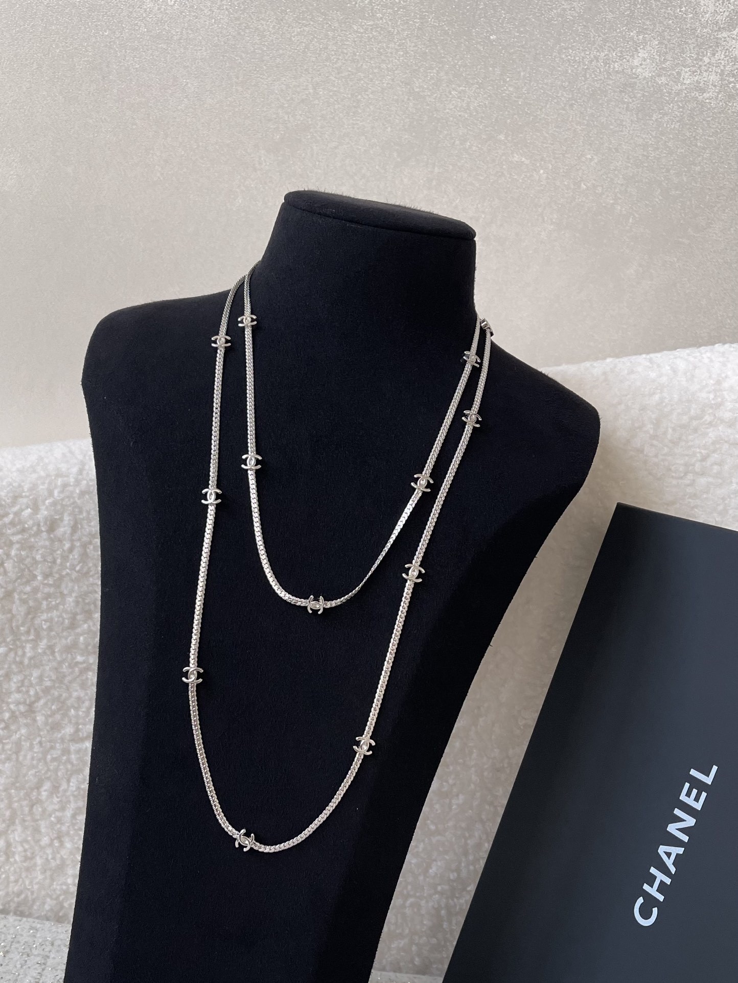 Luxury Double CC Logo Long Chain Necklace - Elegant Designer Style