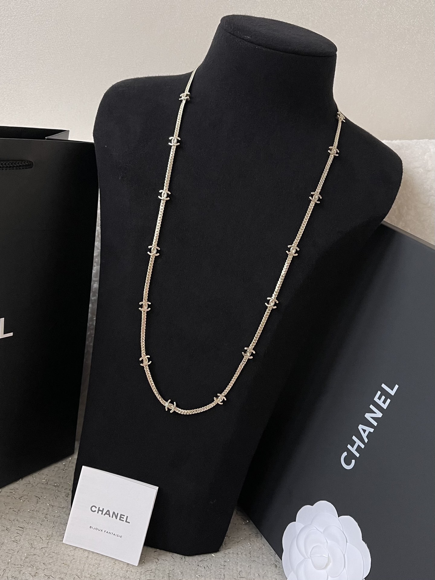 Chanel CC Logo Long Sautoir Necklace - Elegant Gold Tone Jewelry