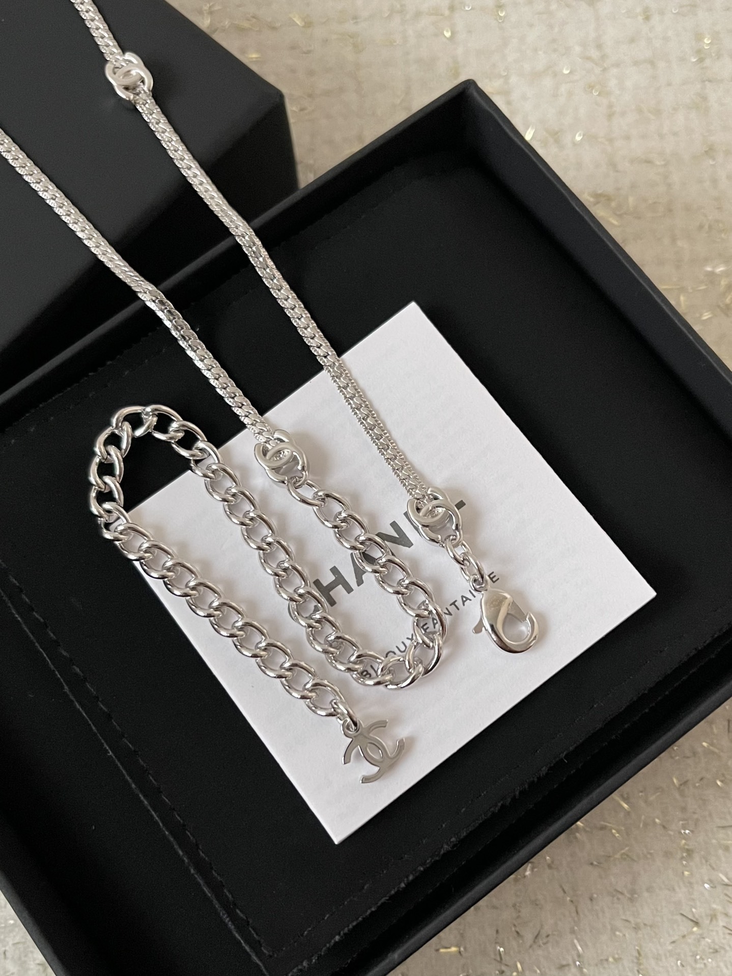 Luxury CC Logo Layered Necklace - Elegant Gold & Silver Jewelry