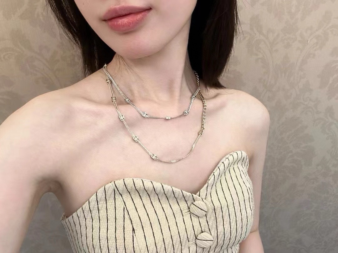 Luxury CC Logo Layered Necklace - Elegant Gold & Silver Jewelry