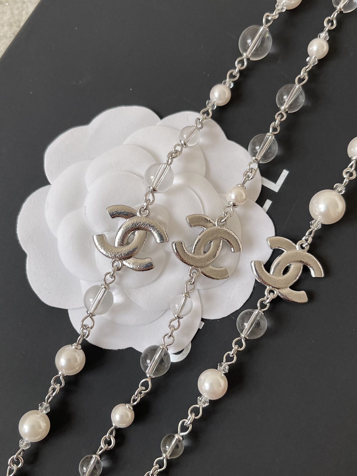 Chanel 2024/25 Cruise Long Necklace - Pearl & Crystal CC Logo