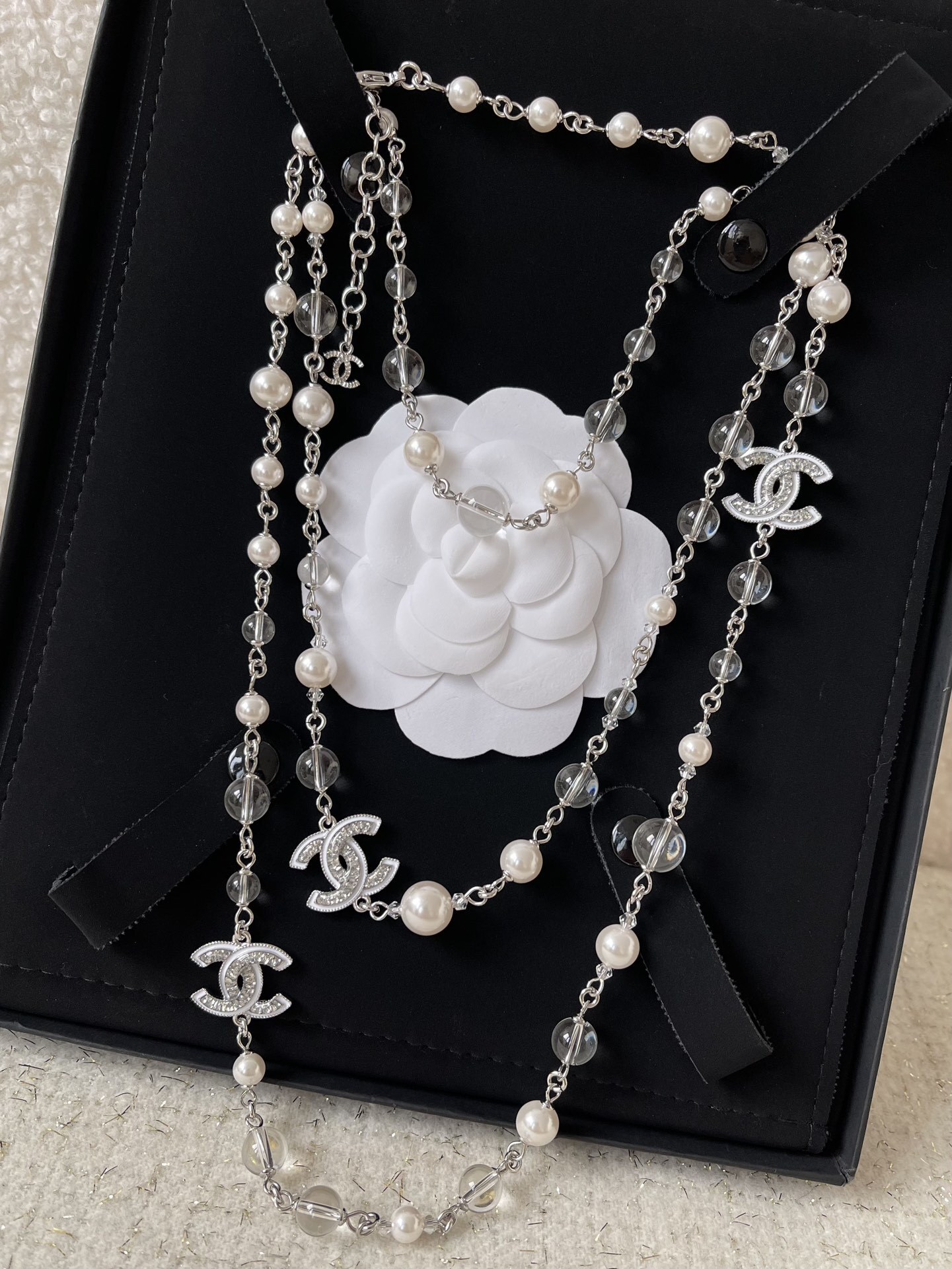 Chanel 2024/25 Cruise Long Necklace - Pearl & Crystal CC Logo
