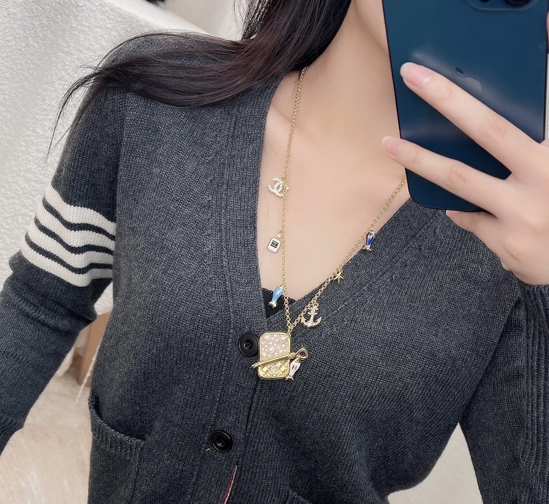 Chanel Cruise 2024/25 Nautical Charm Long Necklace Gold & Pearls