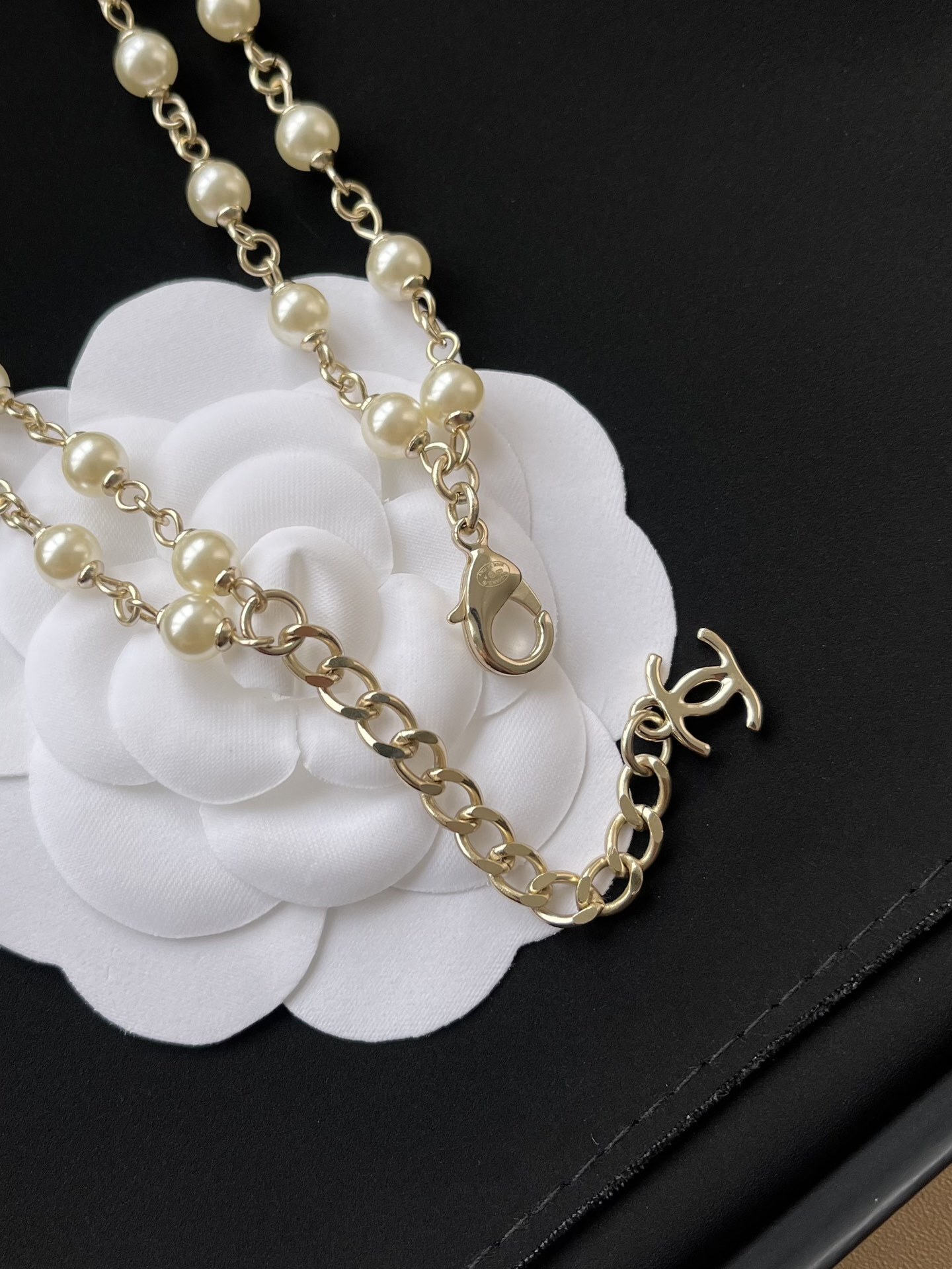 Luxury Double Layer Pearl Necklace with Colorful Crystal CC Logo