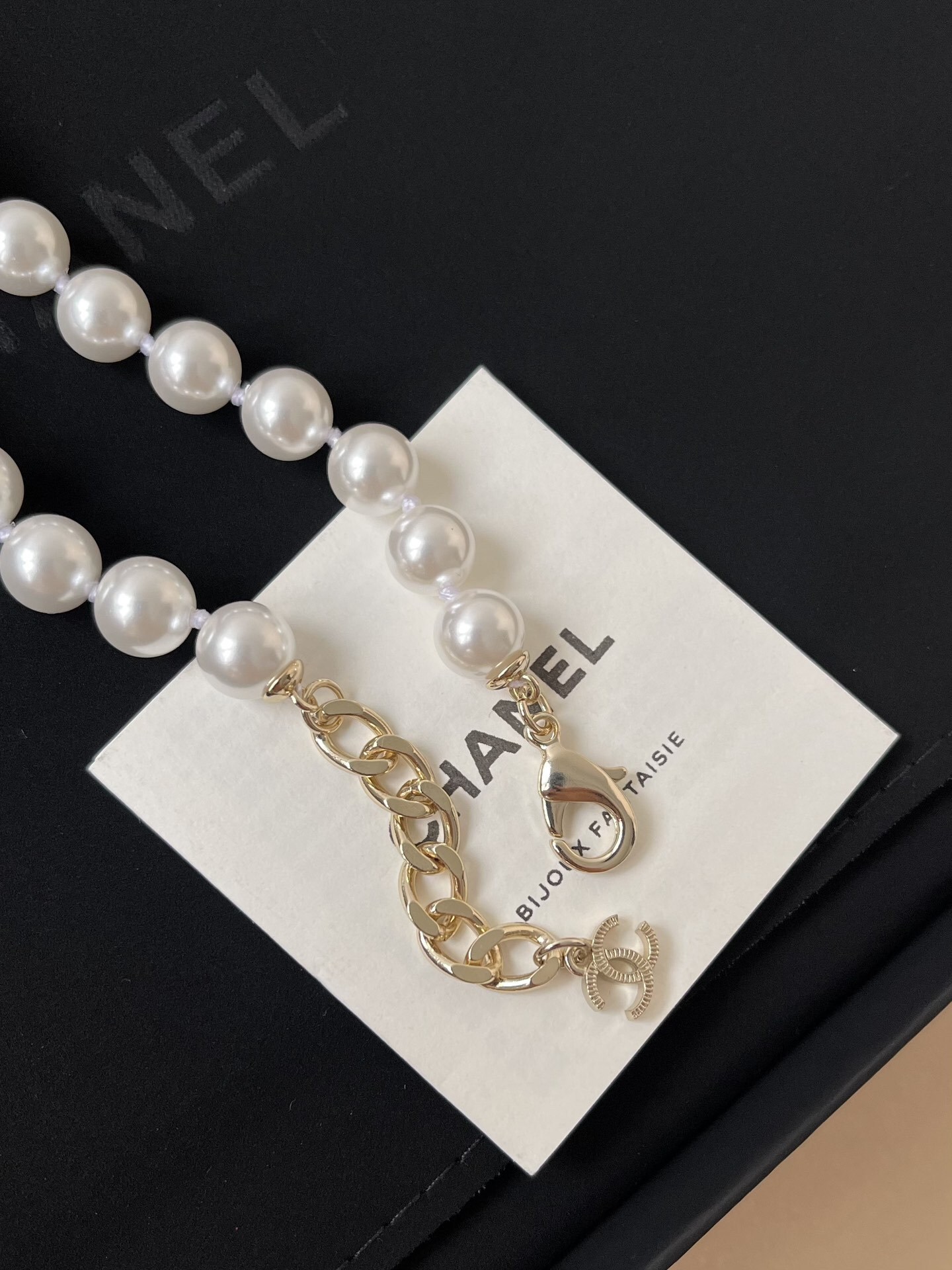 Chanel 2025 SS Pre-Collection Pink CC Long Pearl Necklace