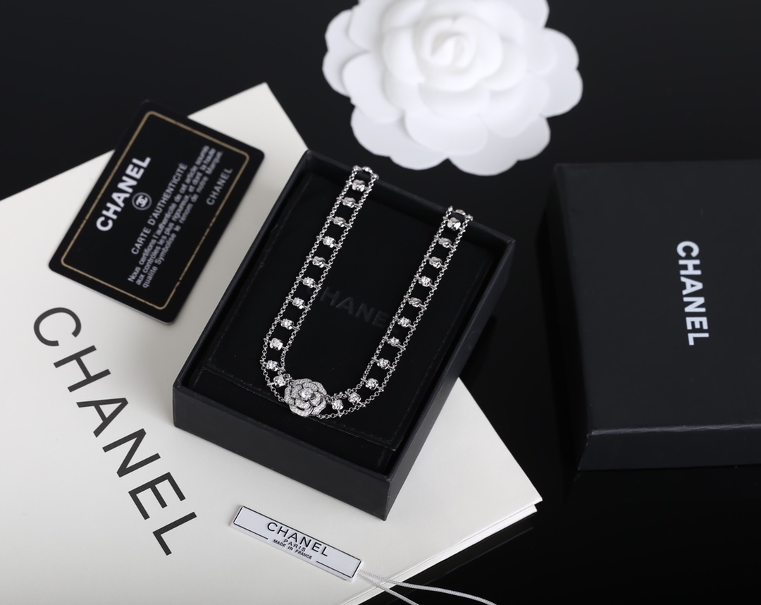 Luxury Camellia Flower Crystal Choker & Bracelet Jewelry Set