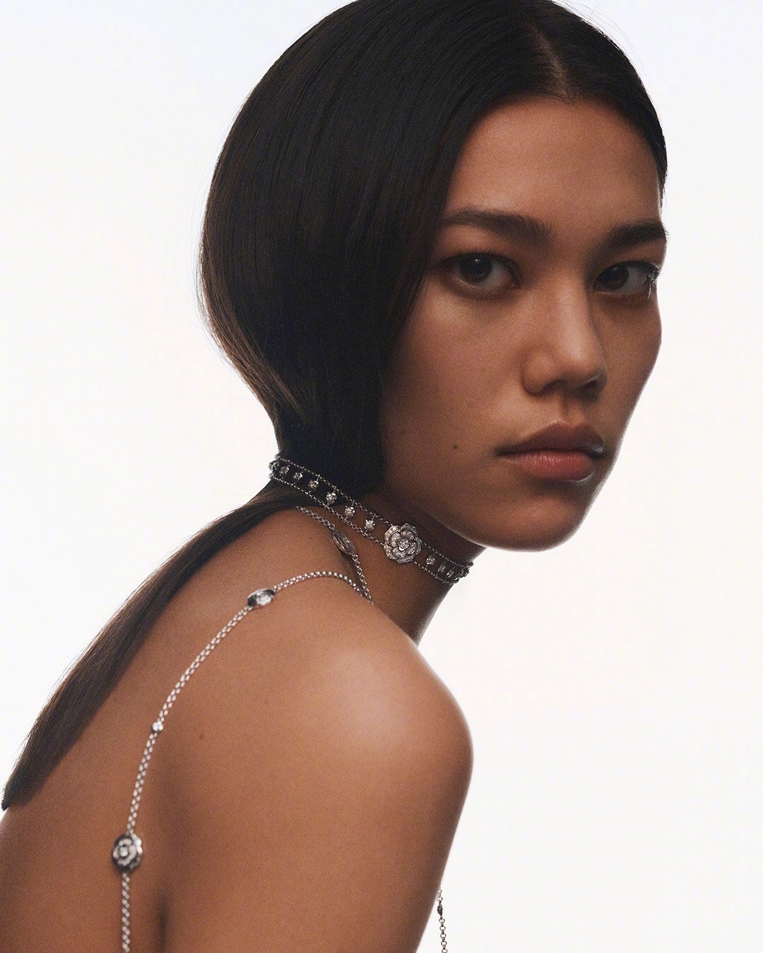 Bouton de Camélia Diamond Choker in 18K White Gold