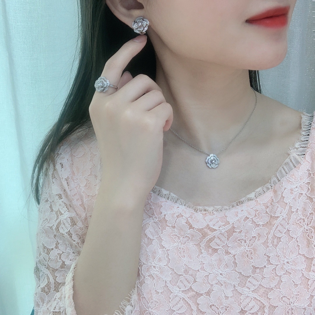 Elegant Camellia Flower Stud Earrings – Silver Pave Crystal Jewelry