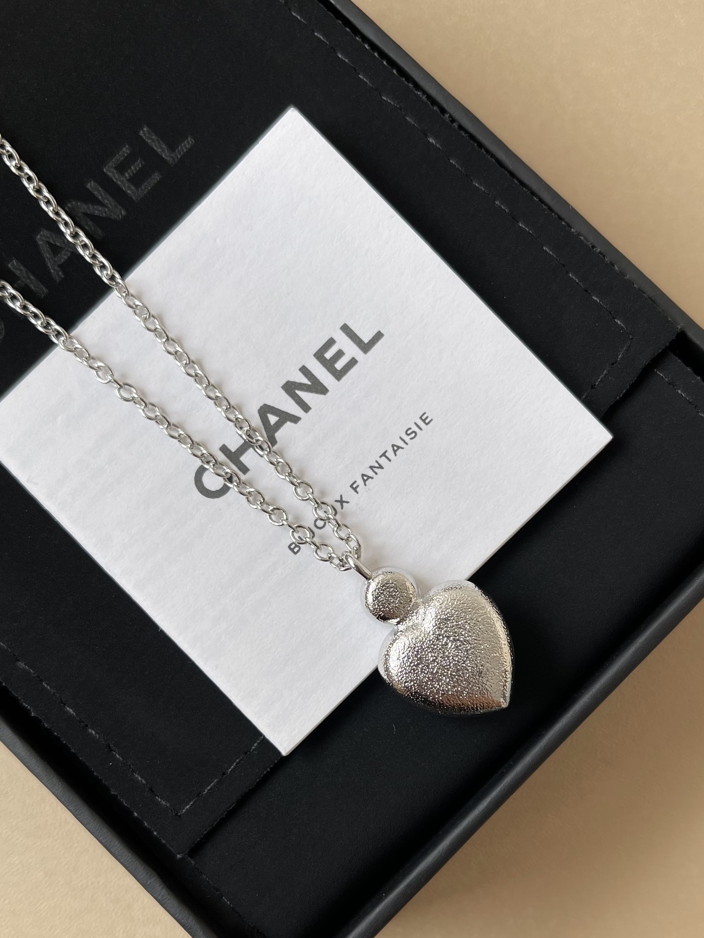 Luxury Blue Heart Crystal CC Pendant Necklace - Elegant Silver Tone