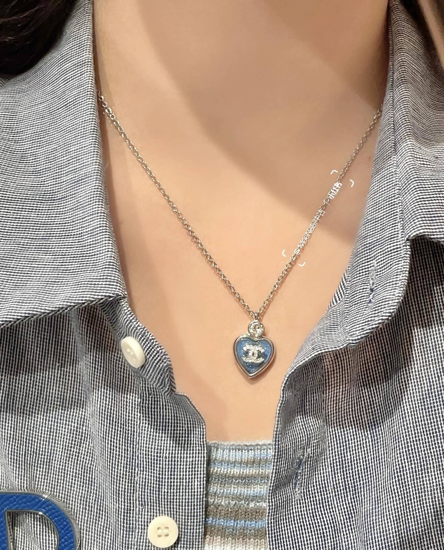 Luxury Blue Heart Crystal CC Pendant Necklace – Elegant Silver Tone