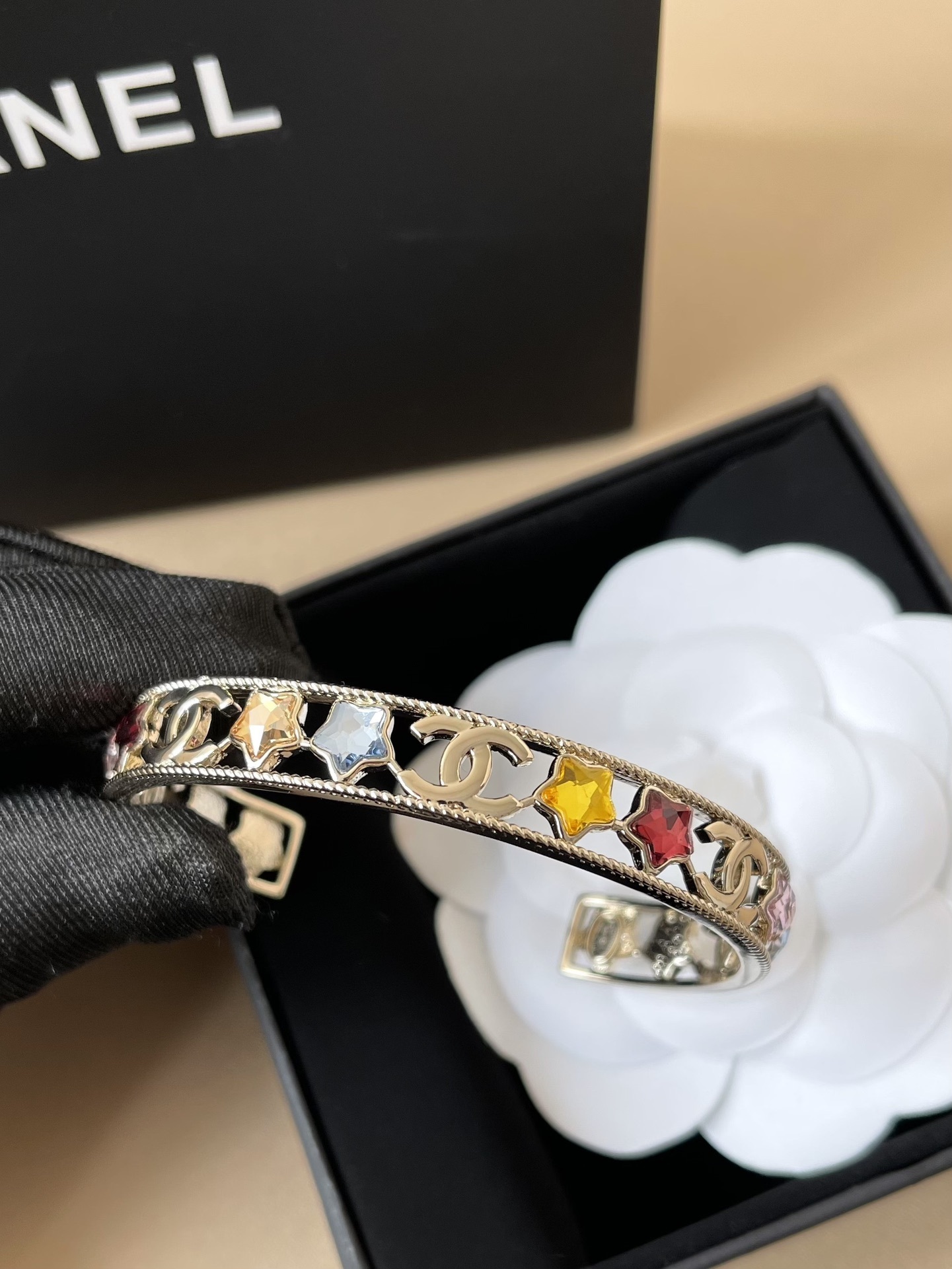 Elegant Gold Star Bangle Bracelet with Colorful Crystals