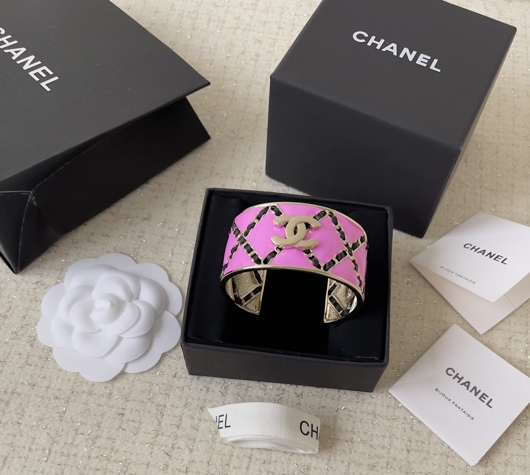 Chanel CC Quilted Cuff Bracelet - Purple Resin & Gold Metal