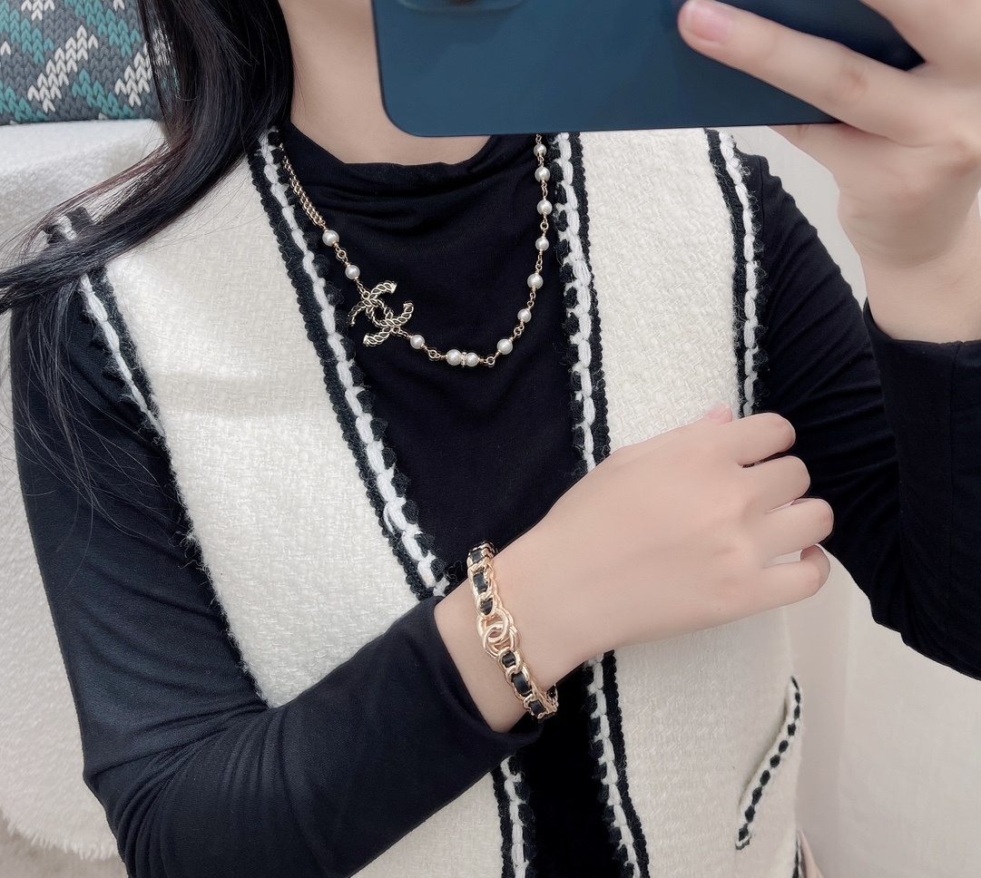 Luxury Gold & Black Leather Intertwined CC Logo Jewelry Collection