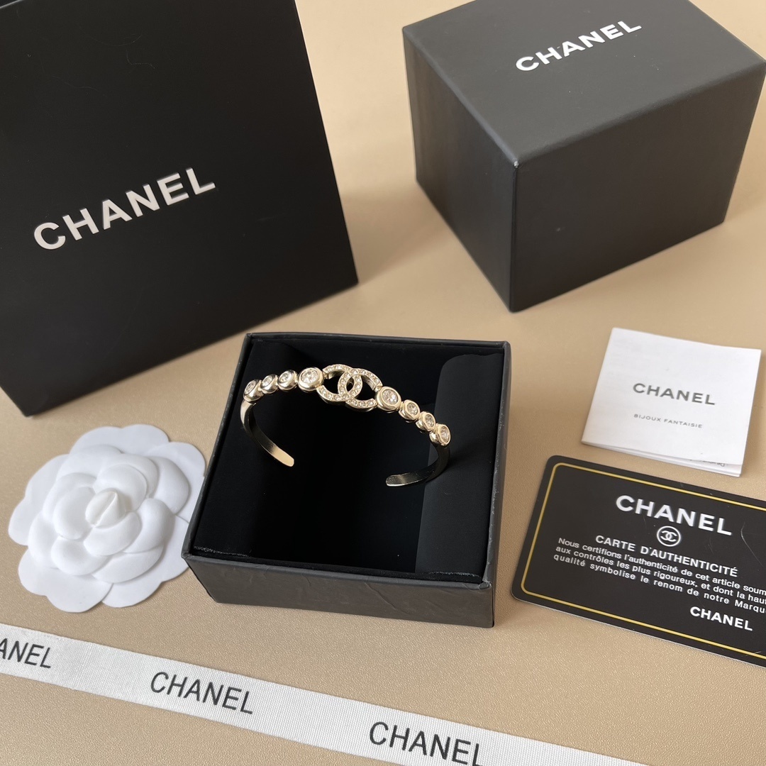 Chanel Gold Crystal CC Cuff Bangle - 2025 Spring Summer Collection