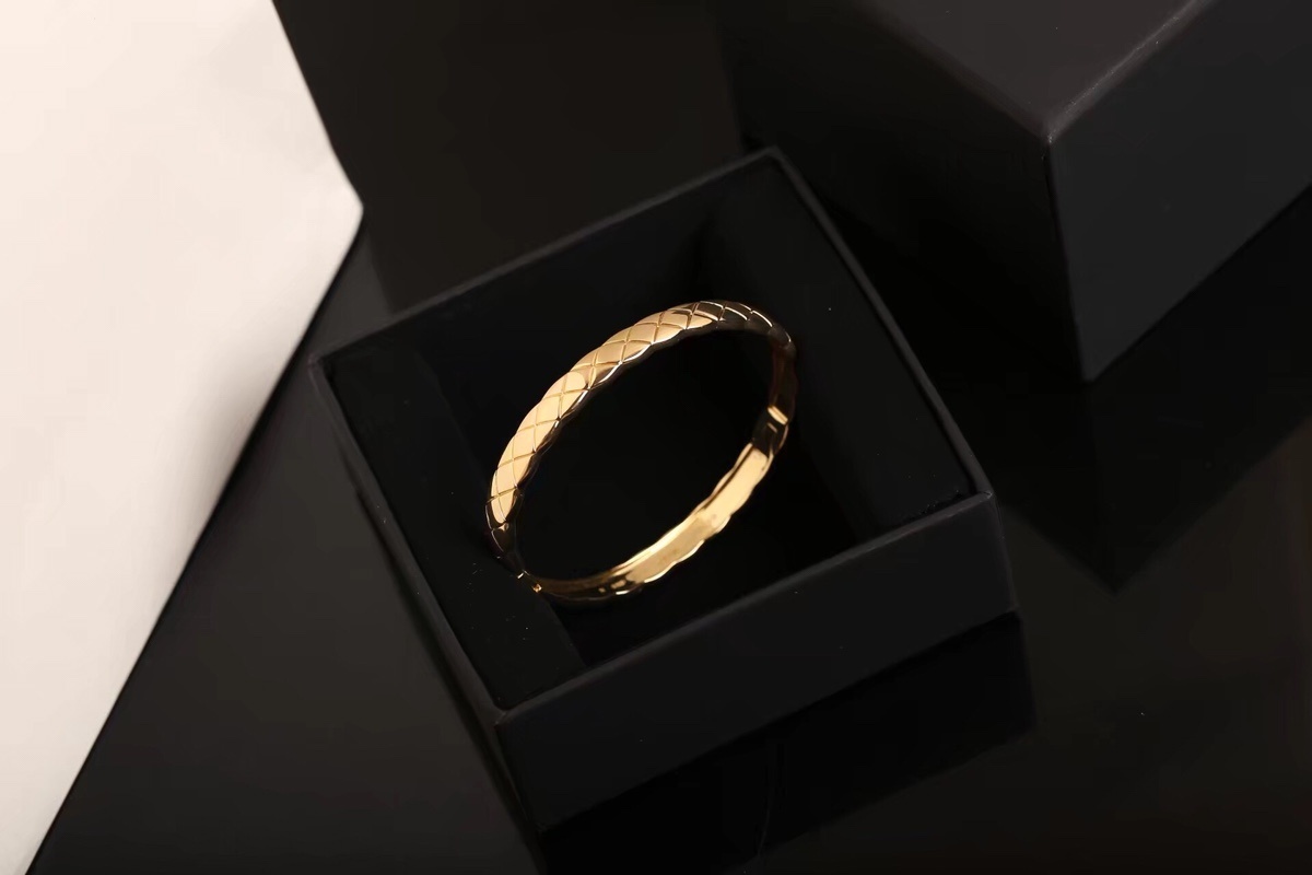 Luxury Quilted Pattern Bangle Bracelet - Gold, Silver, Rose Gold