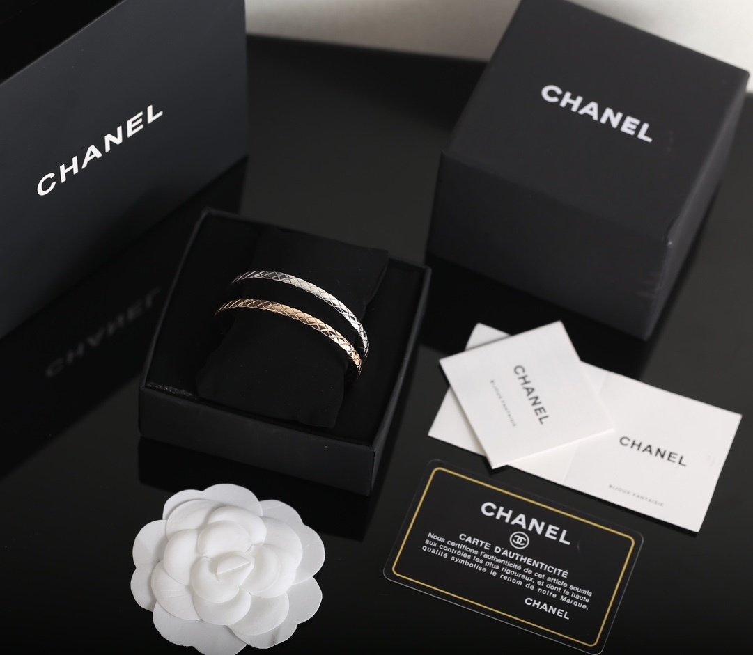 Luxury Chanel Quilted Bangle Bracelet – Rose Gold & Silver Finish