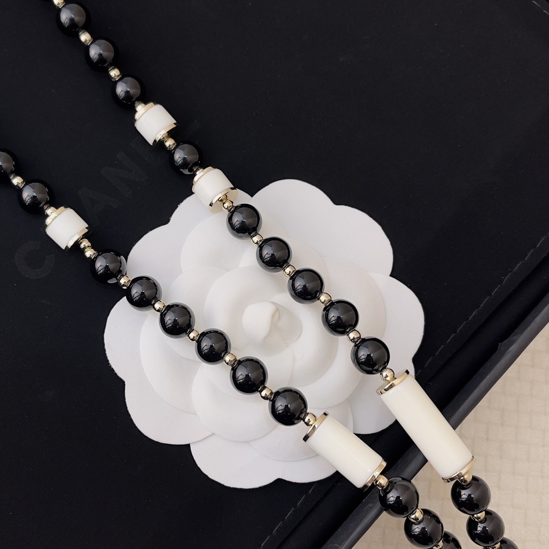 Luxury Chanel Black & White CC Logo Long Beaded Necklace