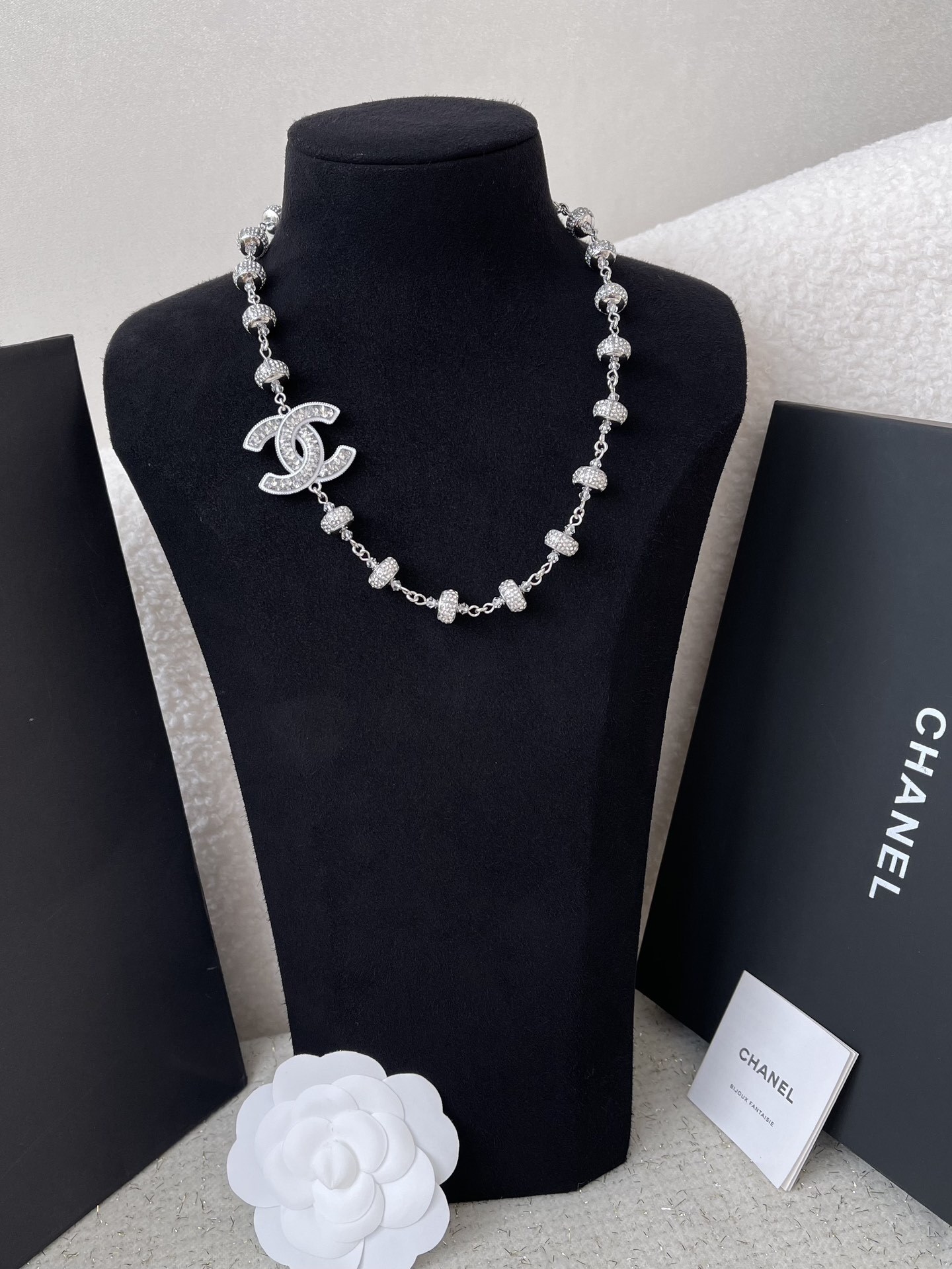 Luxury Chanel CC Logo Crystal Encrusted Silver Necklace