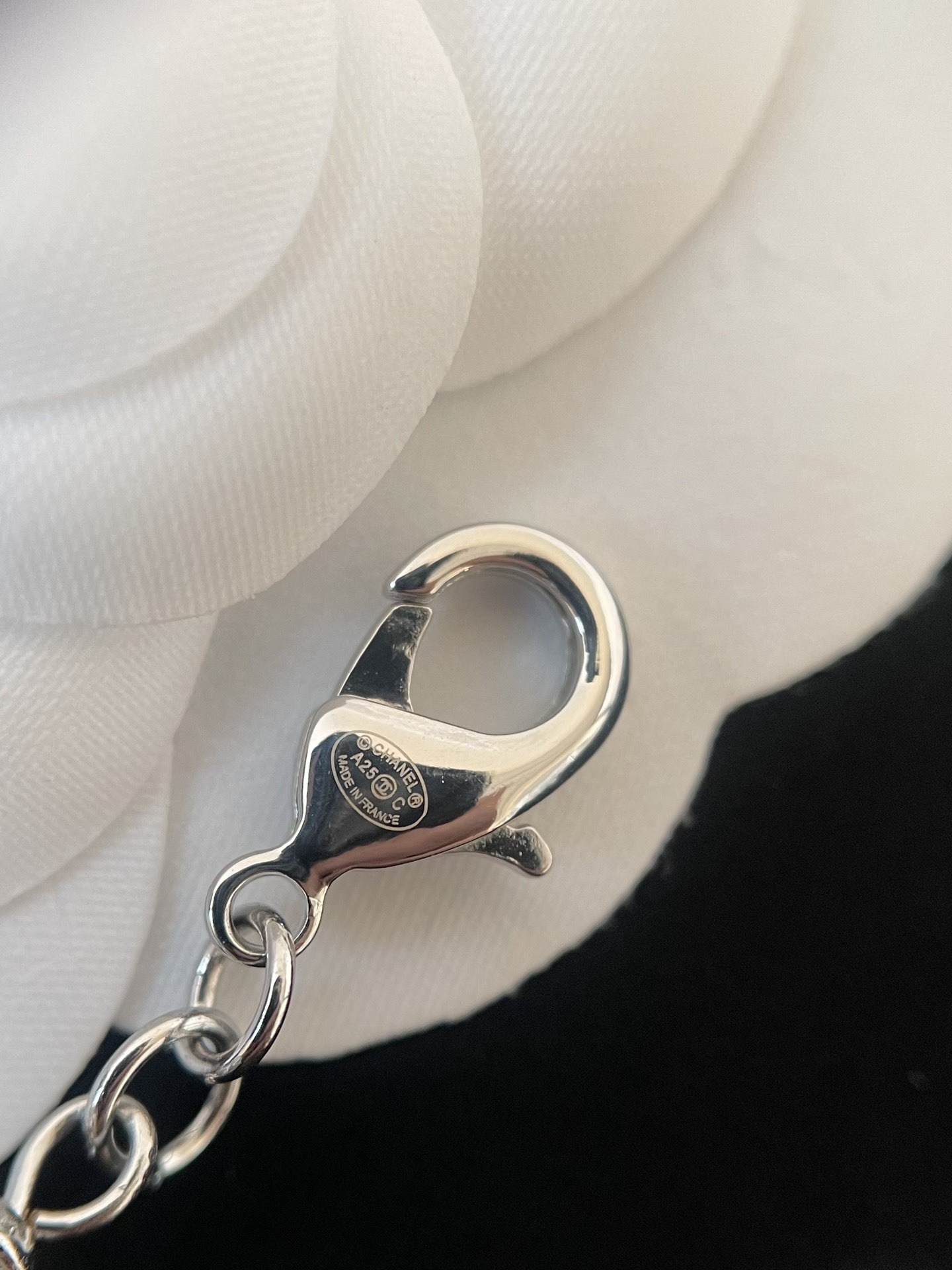 Chanel 25C Crystal Pearl Clover Long Necklace and Earrings Set