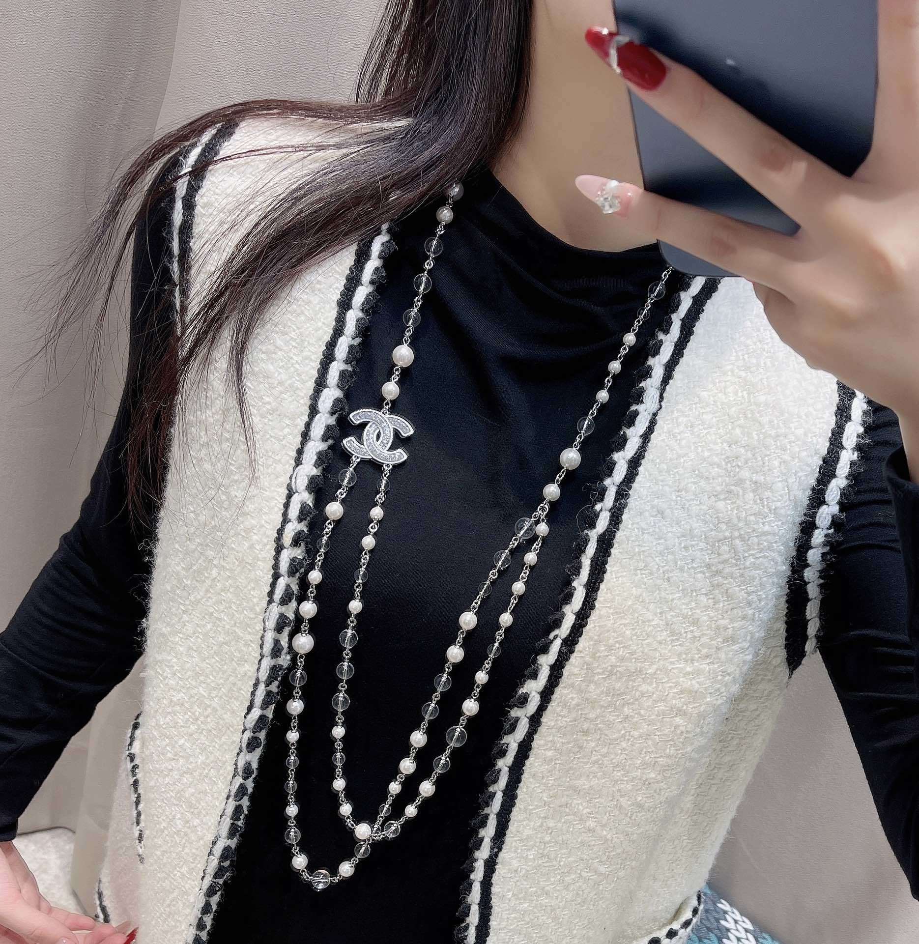 Luxury Multi-Strand Pearl & Crystal Sautoir Necklace with CC Logo