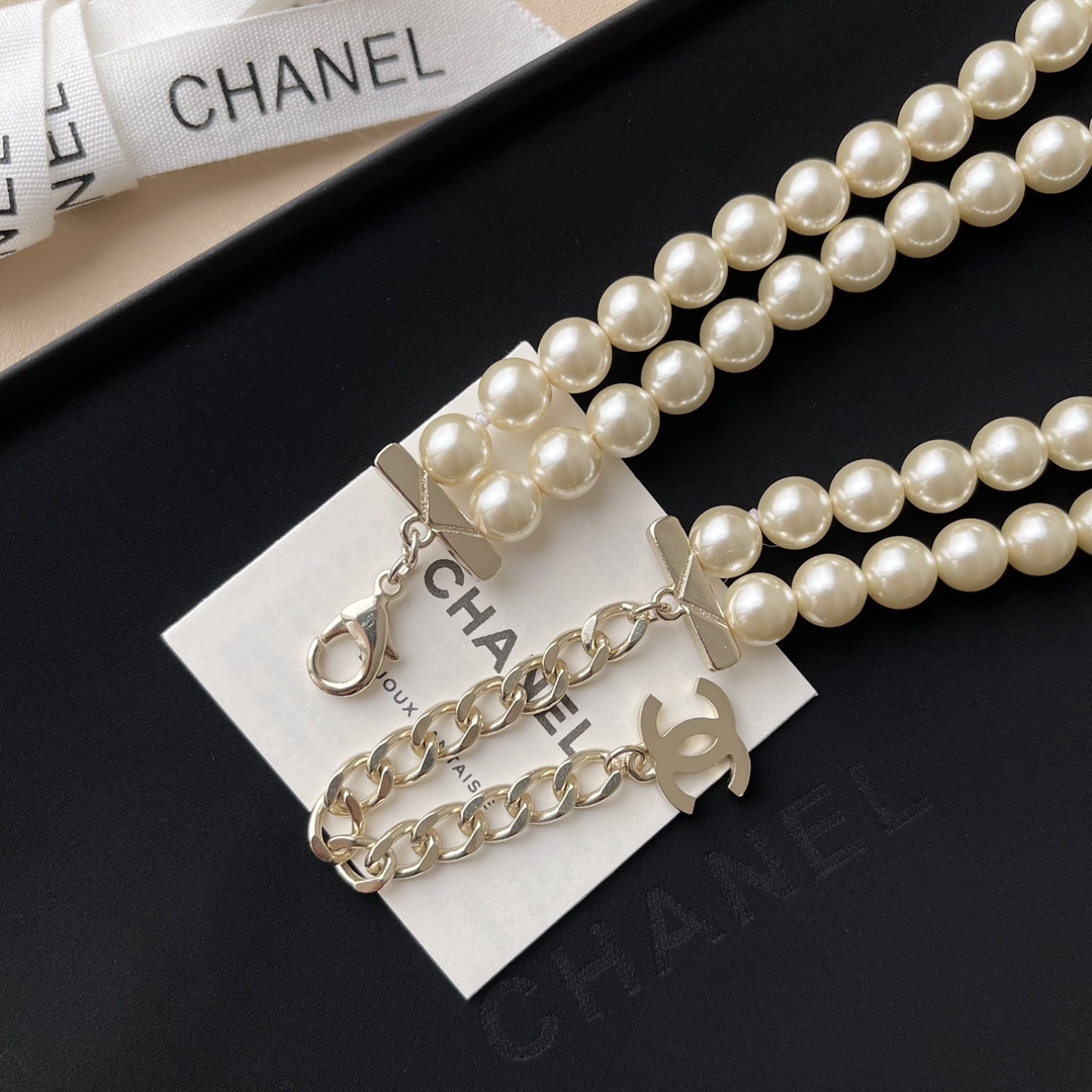 Chanel Double Strand Pearl Belt Gold CC Logo Crystal Buckle