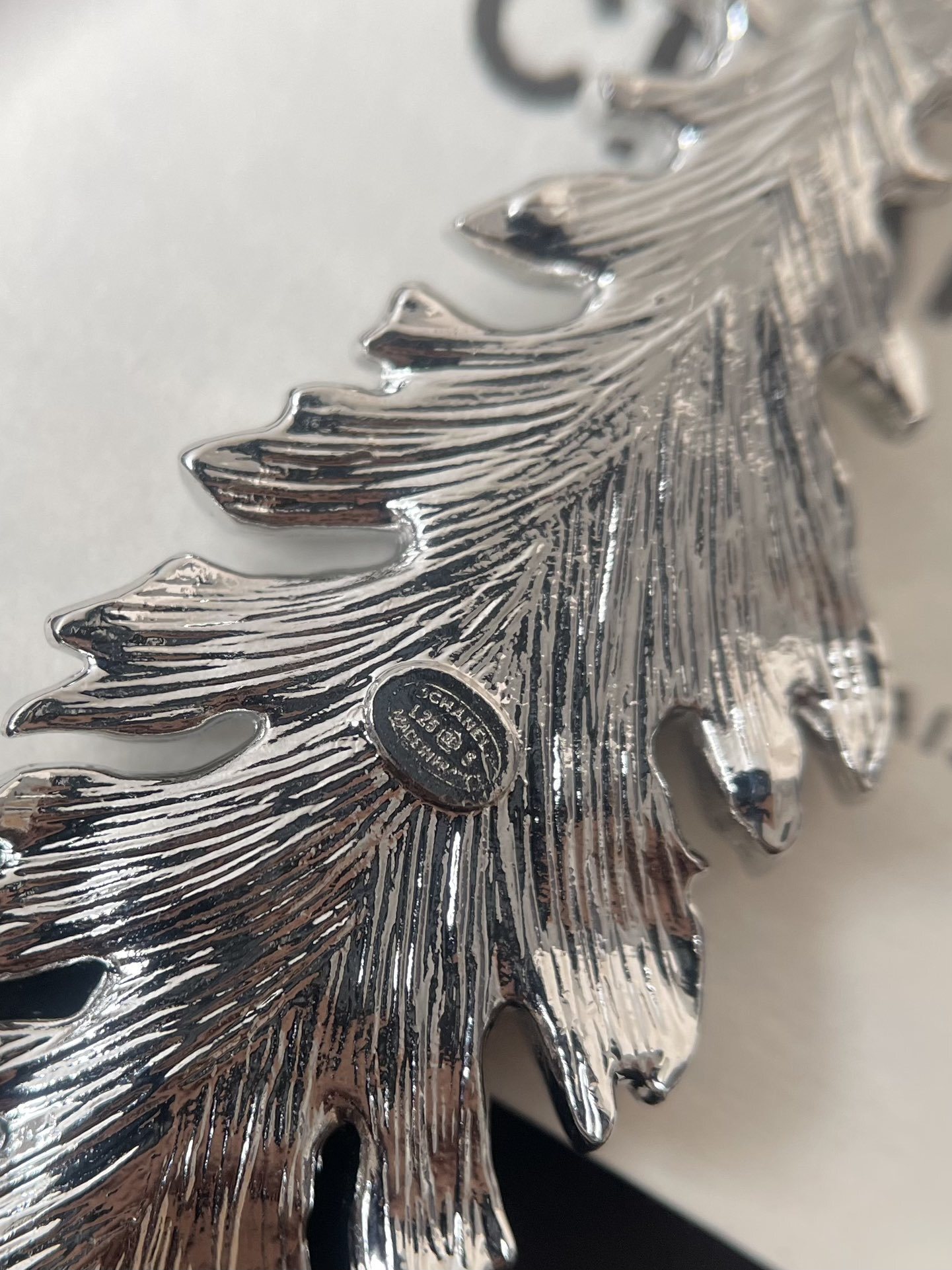 Chanel 2025 SS Silver Metal & White Calfskin Lariat Necklace