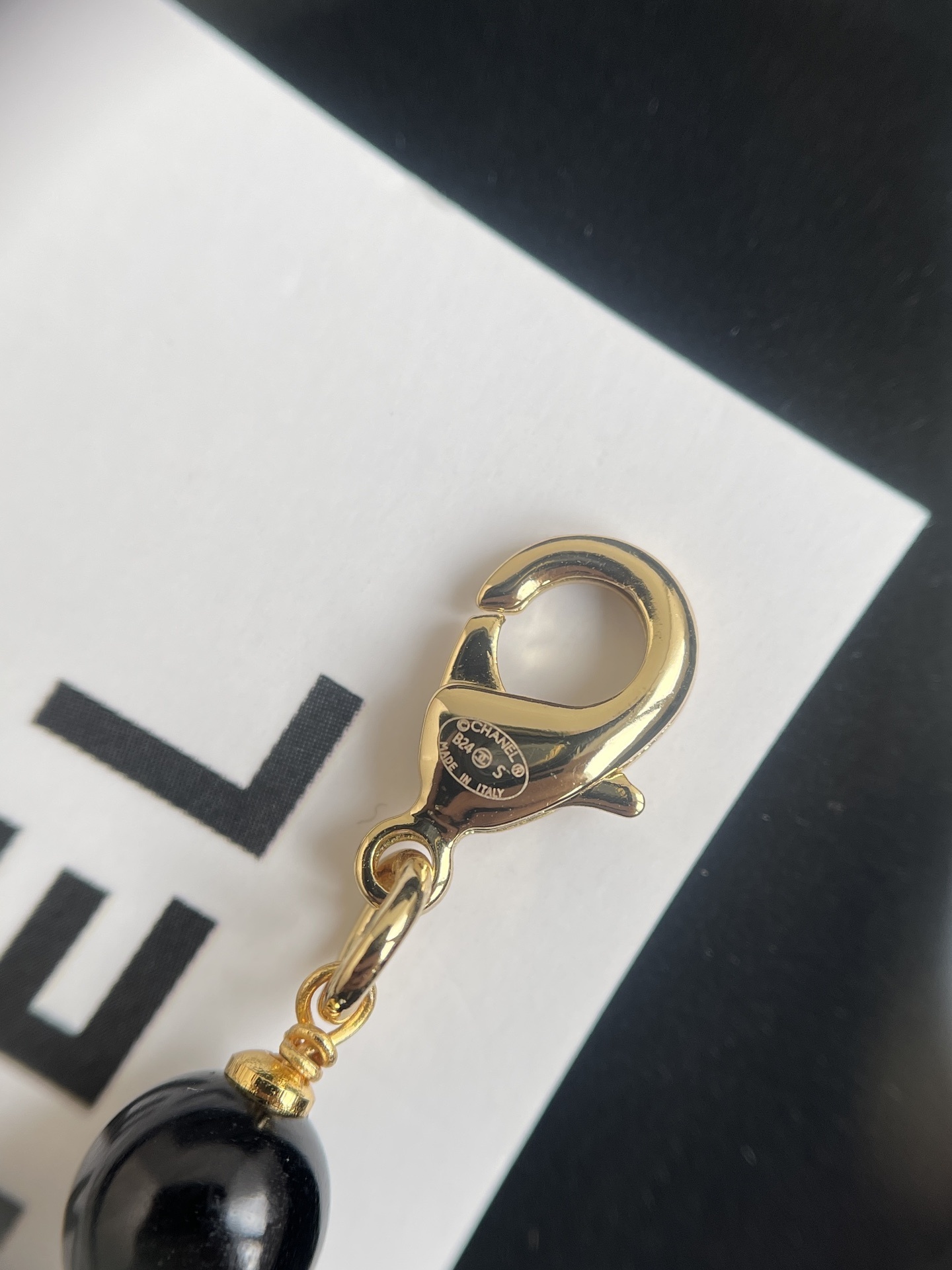 Luxury Gold CC Logo Pearl Long Necklace & Stud Earrings Set