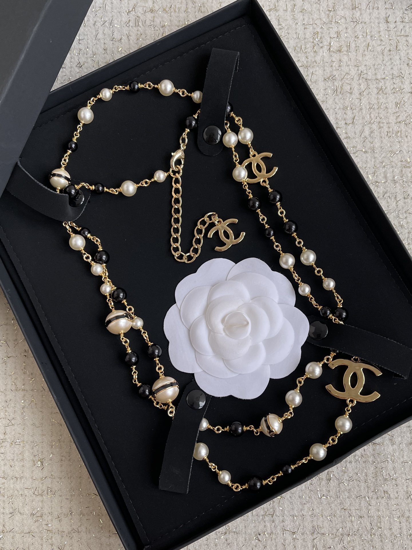 Luxury Gold CC Logo Pearl Long Necklace & Stud Earrings Set