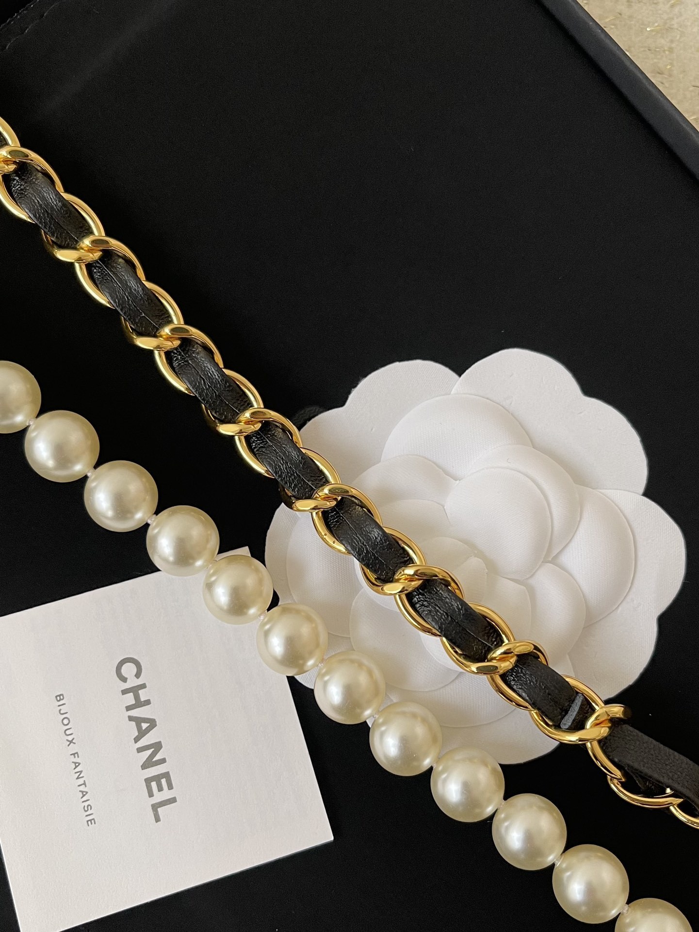 Luxury Pearl Necklace Crossbody Micro Bag with CC Logo