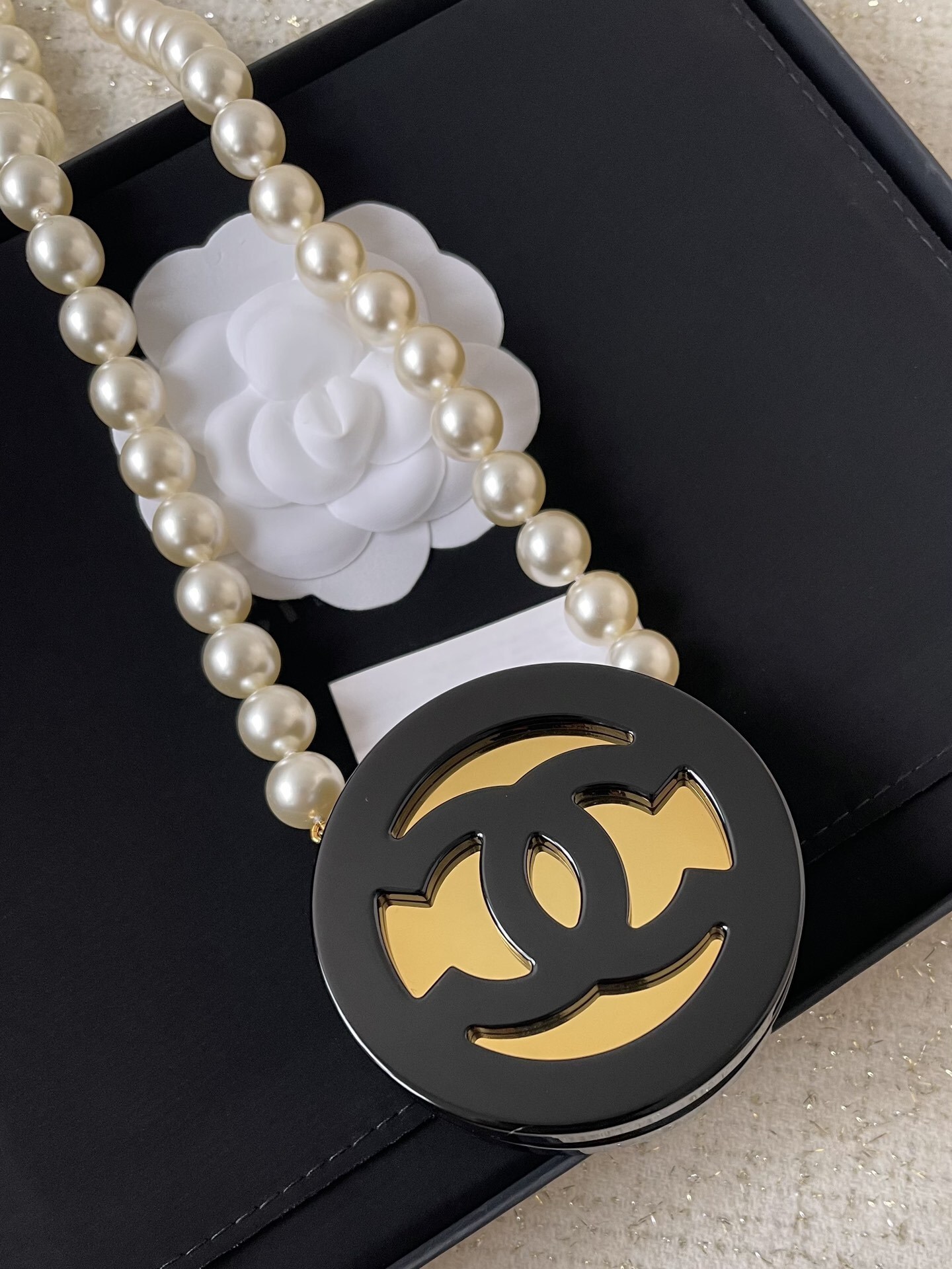 Luxury Pearl Necklace Crossbody Micro Bag with CC Logo