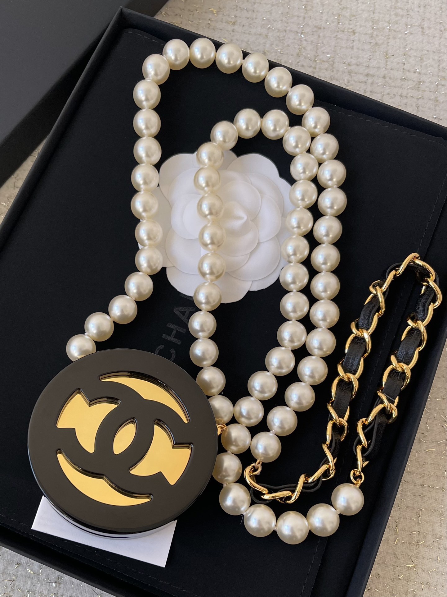 Luxury Pearl Necklace Crossbody Micro Bag with CC Logo