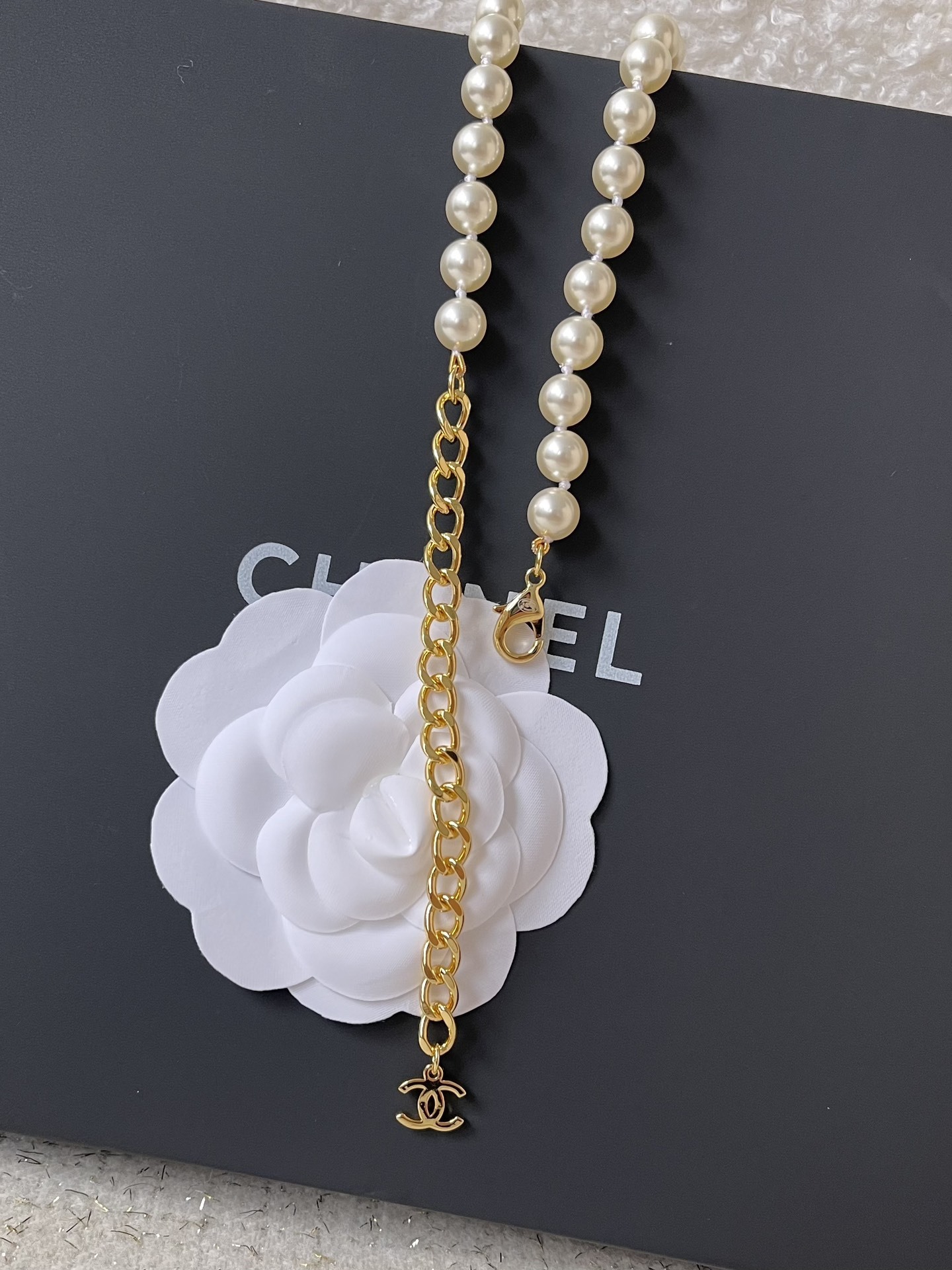 Chanel CC Logo Faux Pearl Choker Necklace - Black & Gold Edition