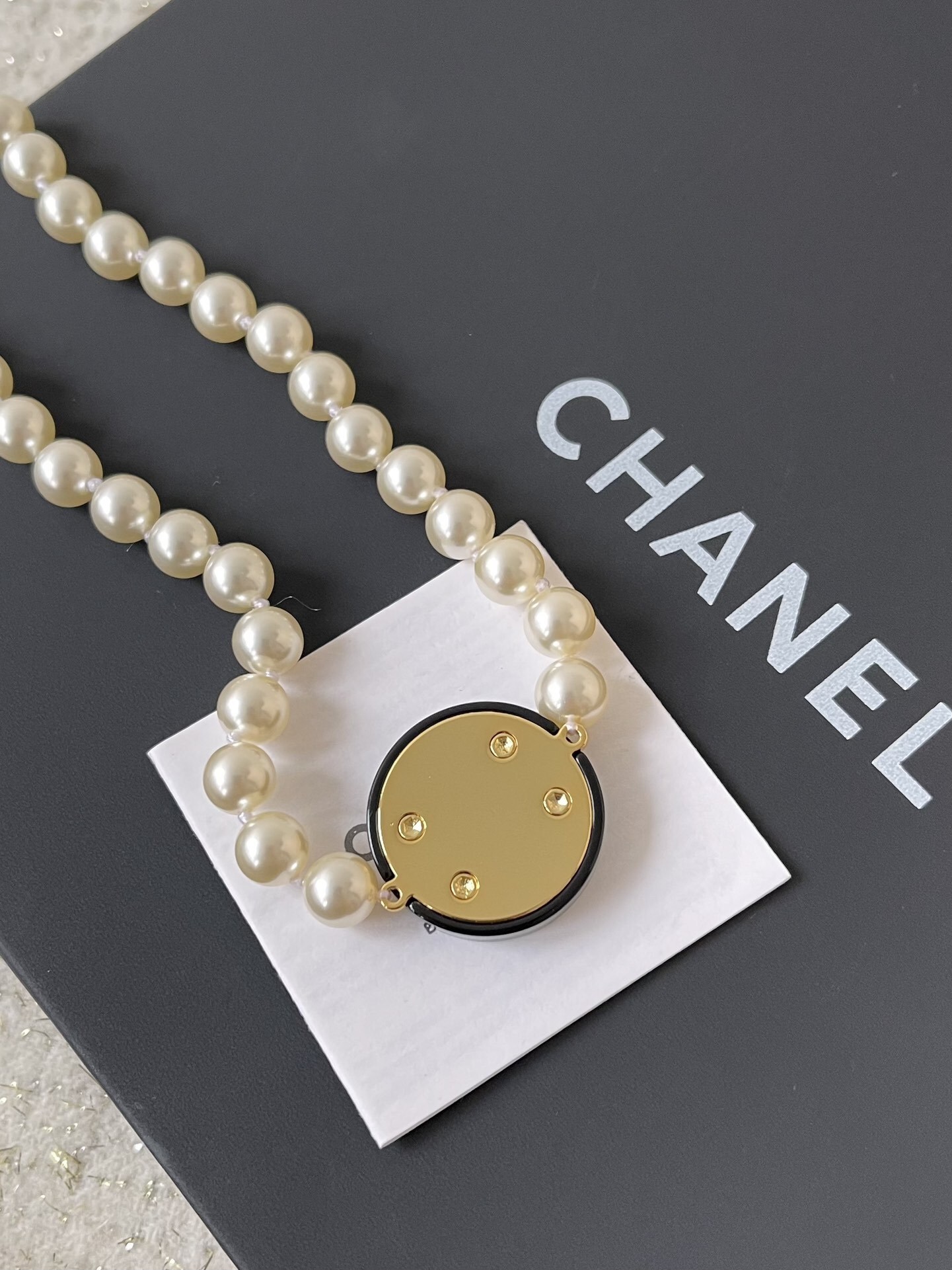 Chanel CC Logo Faux Pearl Choker Necklace - Black & Gold Edition