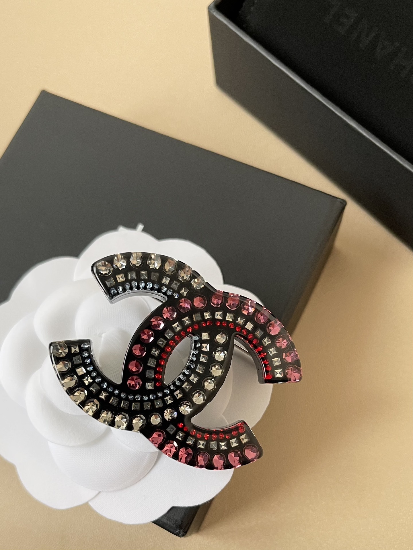Luxury Crystal CC Brooch & Earrings Set for Women