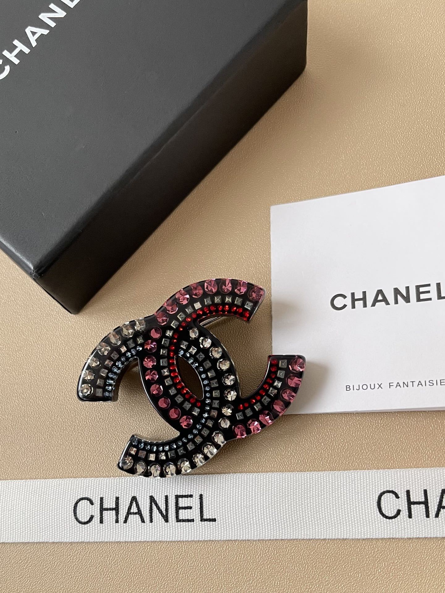 Luxury Crystal CC Brooch & Earrings Set for Women