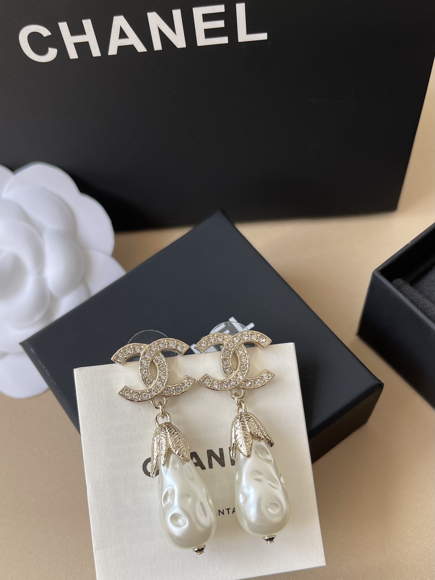 Luxury CC Logo Crystal & Baroque Pearl Drop Earrings in Gold
