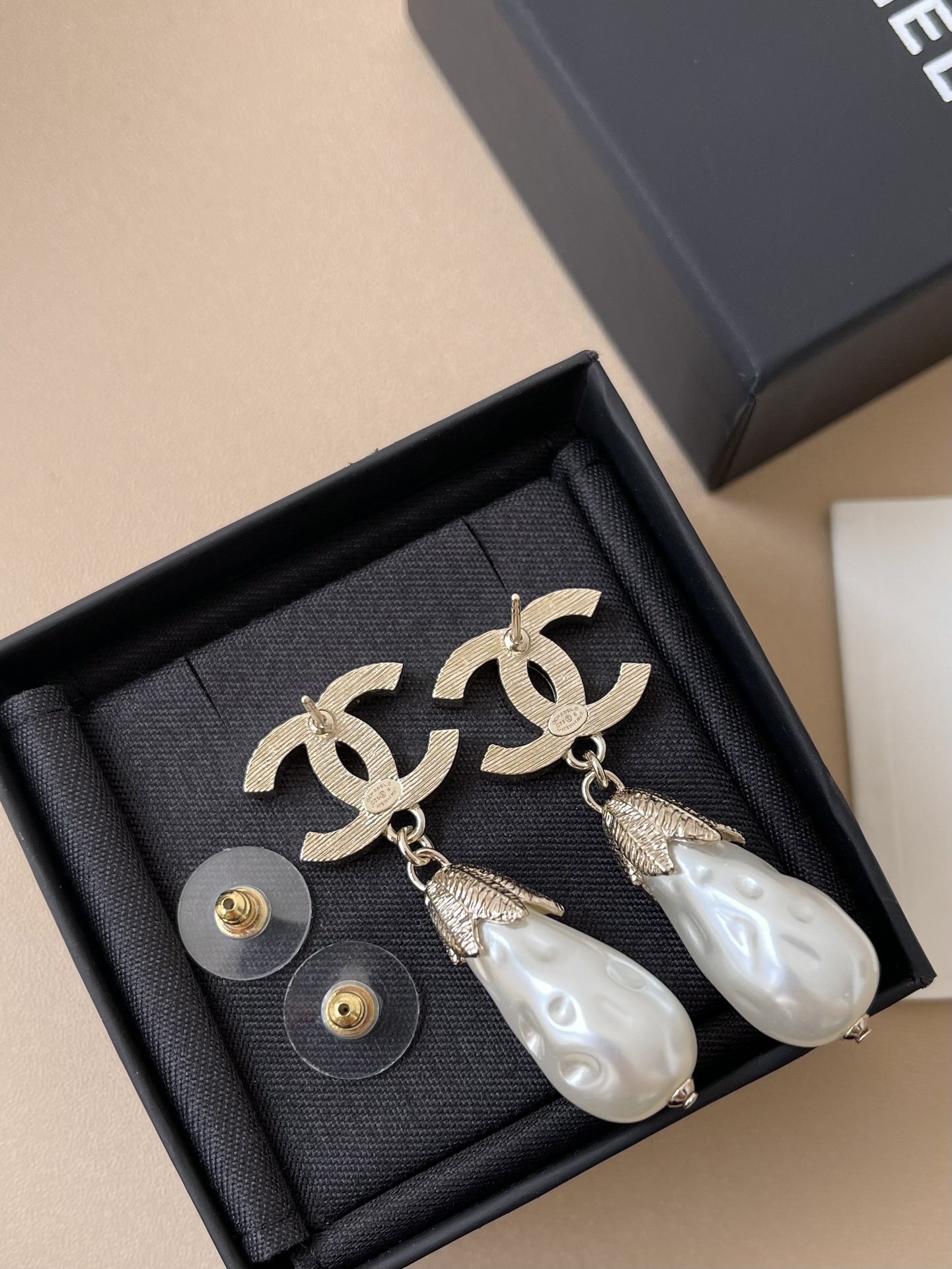 Luxury CC Logo Crystal & Baroque Pearl Drop Earrings in Gold