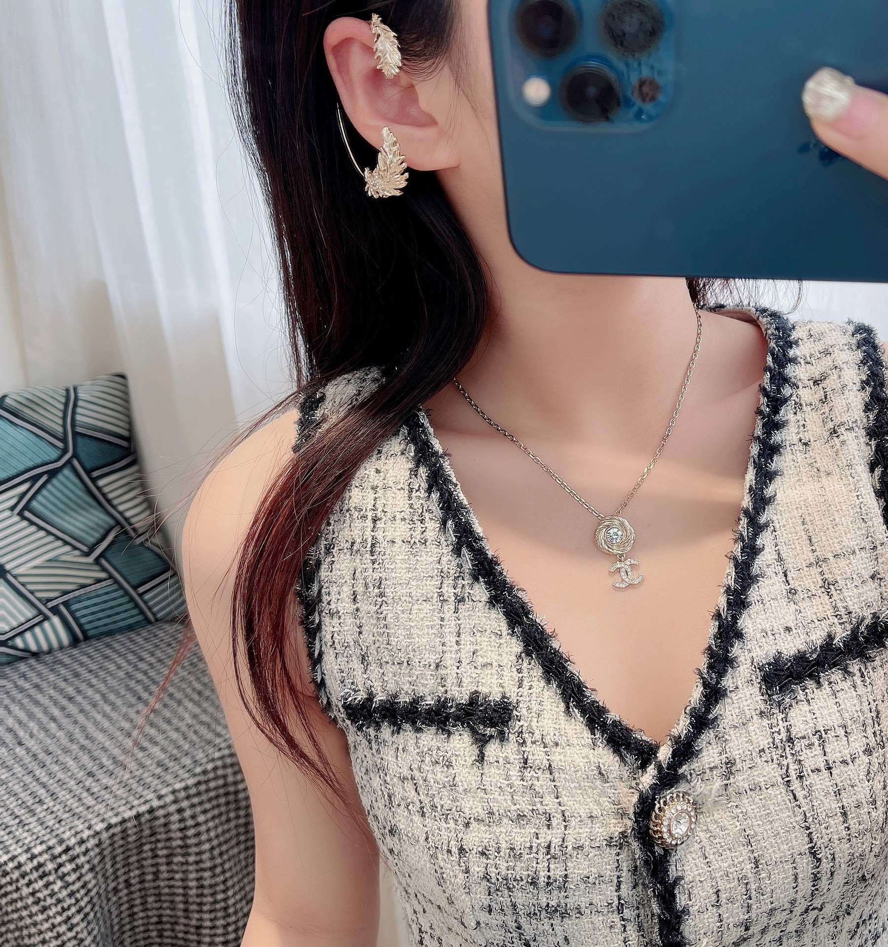 Luxury Gold Crystal Leaf Ear Cuff with Iconic CC Logo