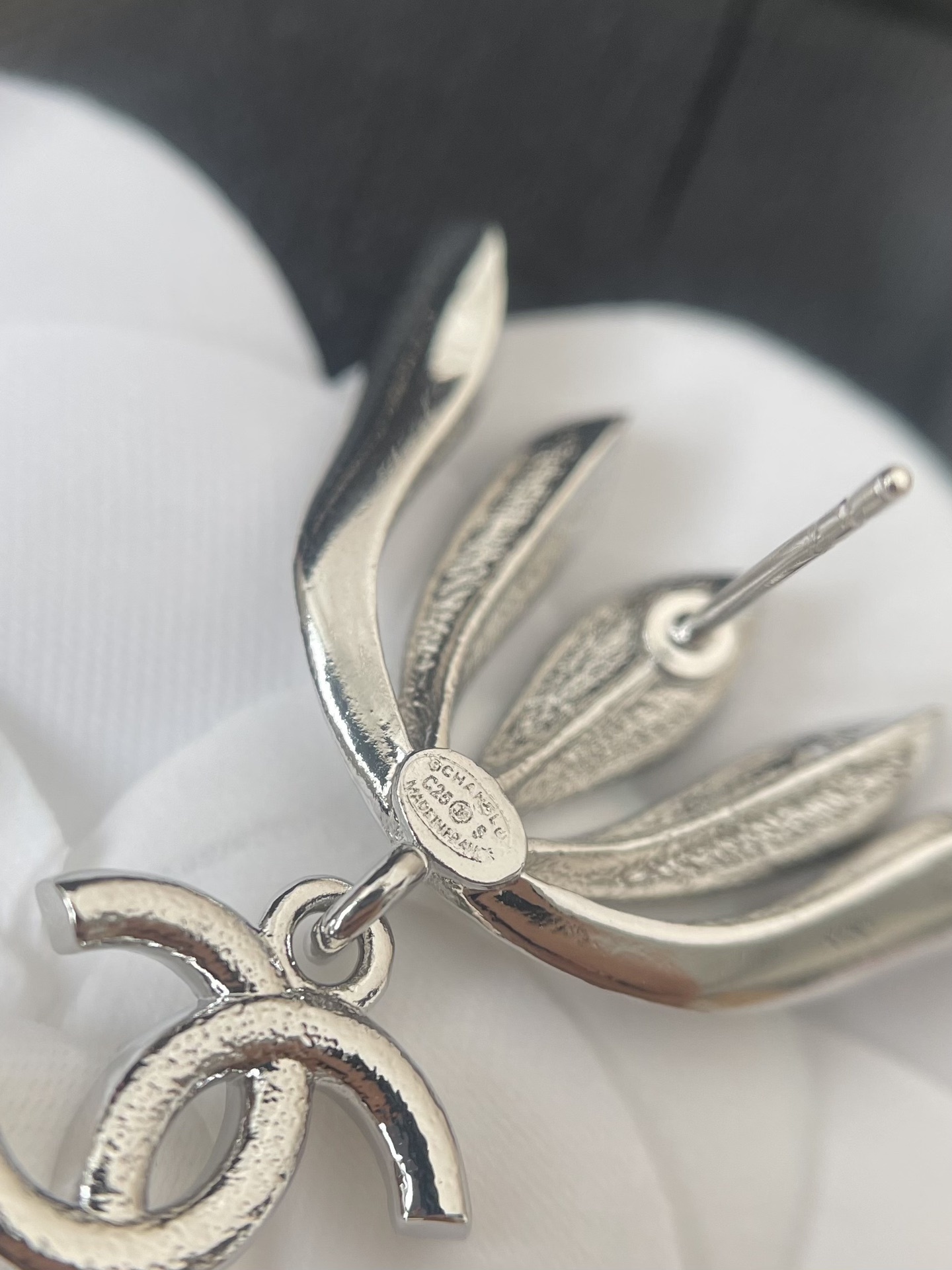 Luxury Chanel Crystal Lotus Fan & CC Logo Drop Earrings - Silver