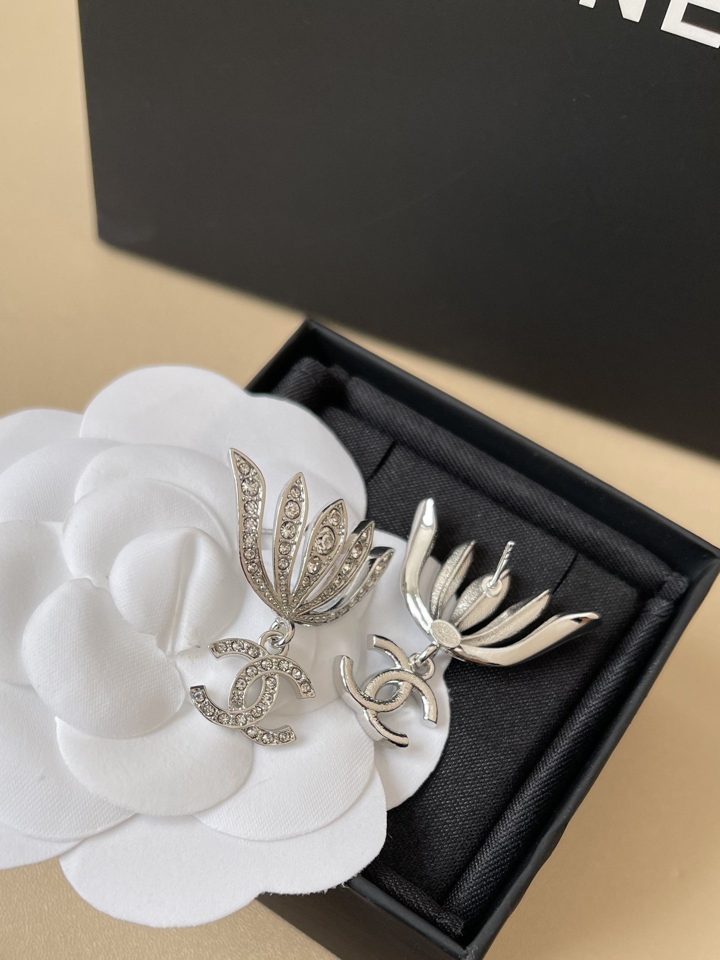 Luxury Chanel Crystal Lotus Fan & CC Logo Drop Earrings - Silver