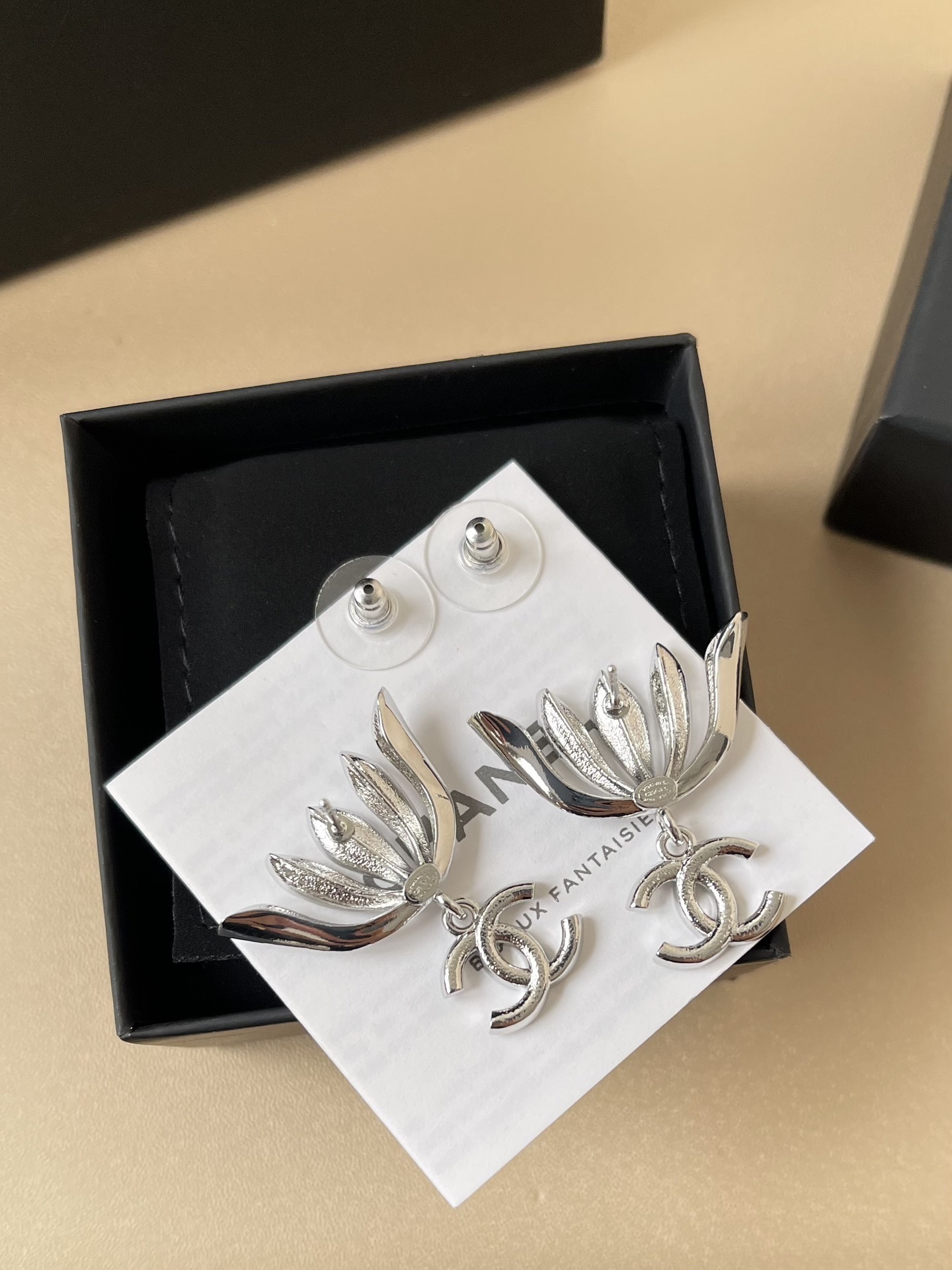 Luxury Chanel Crystal Lotus Fan & CC Logo Drop Earrings - Silver