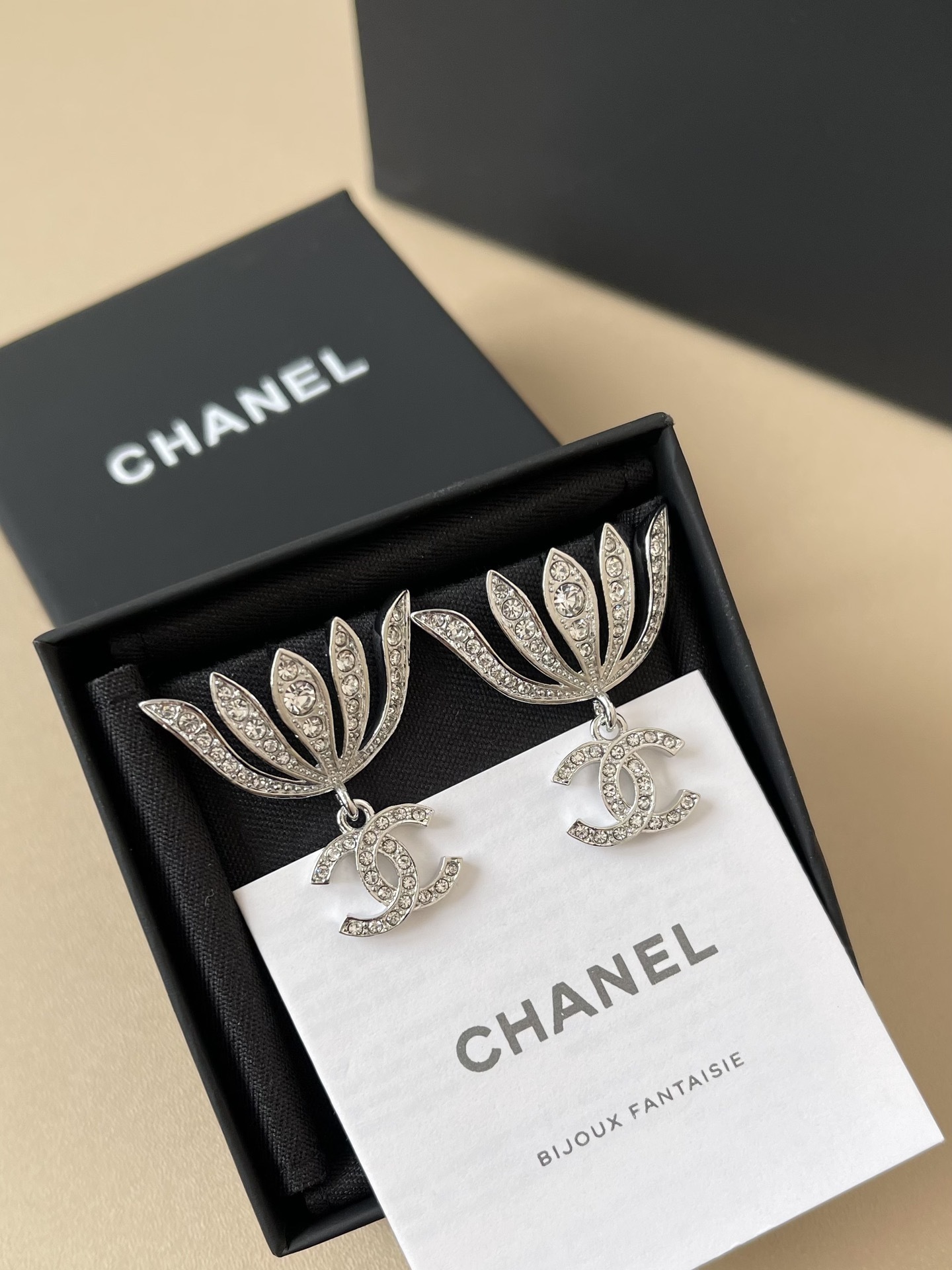 Luxury Chanel Crystal Lotus Fan & CC Logo Drop Earrings - Silver
