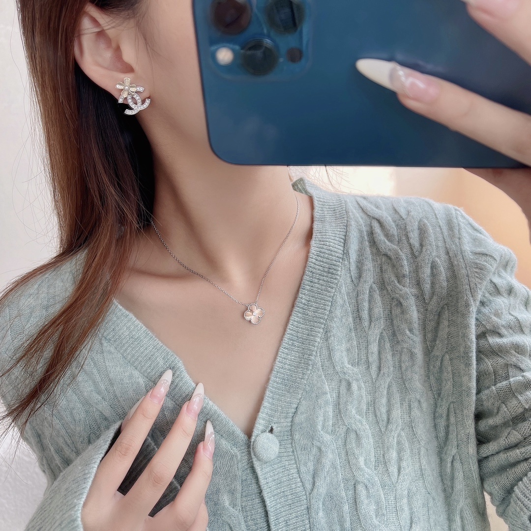 Elegant Crystal CC Stud Earrings with Pearl Flower Accent