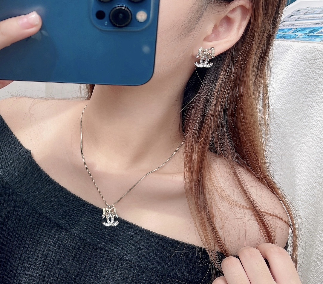 Chanel CC Bow Stud Earrings - Sparkling Crystal Luxury Jewelry