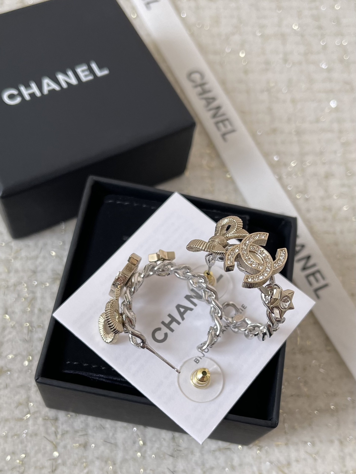 Elegant CC Logo Bow Earrings & Crystal Necklace Jewelry Set